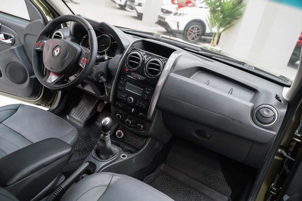Renault Duster 2015, зеленый, ДЦ Орехово