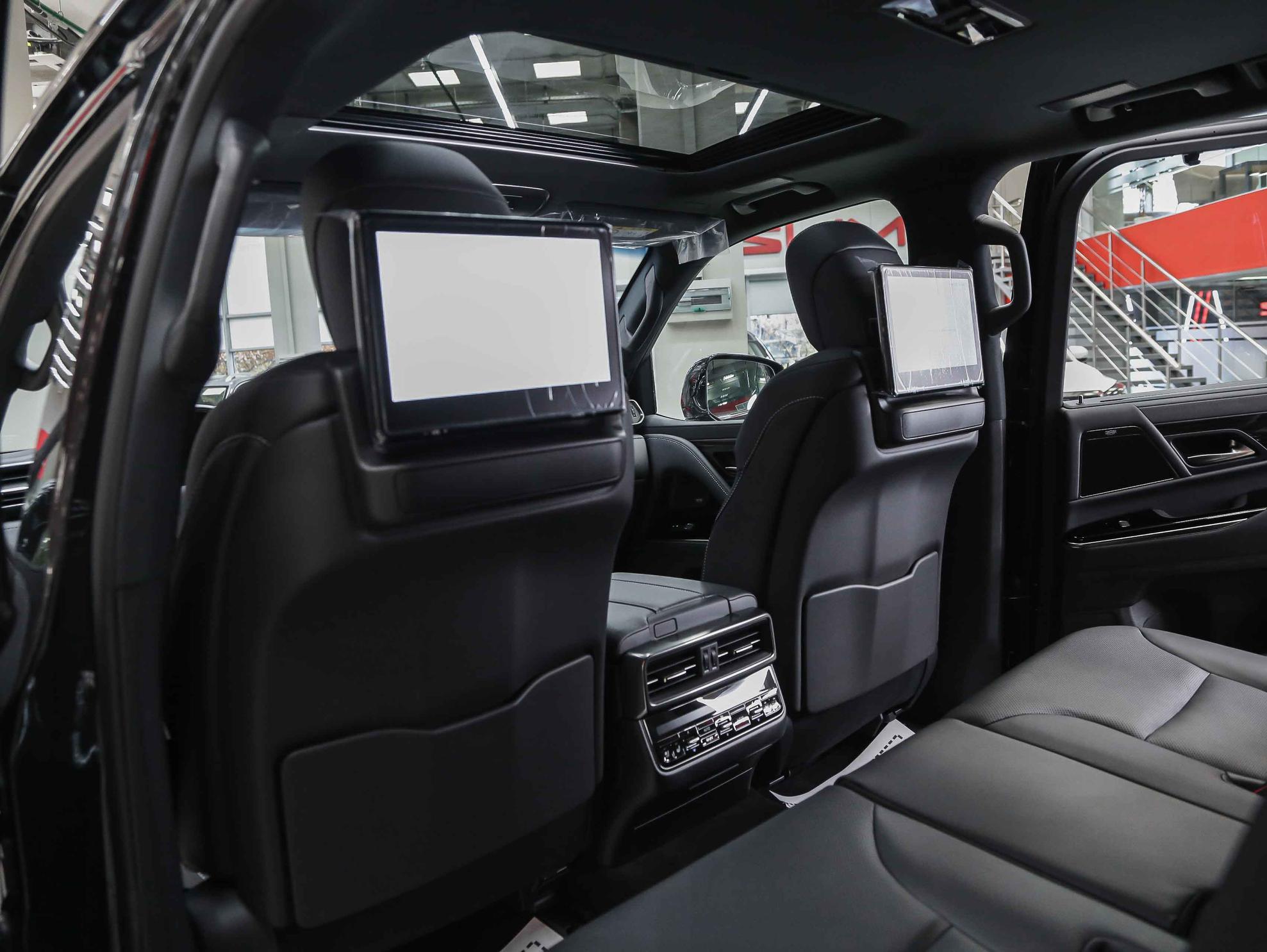 Lexus LX 2026, черный, ДЦ Орехово
