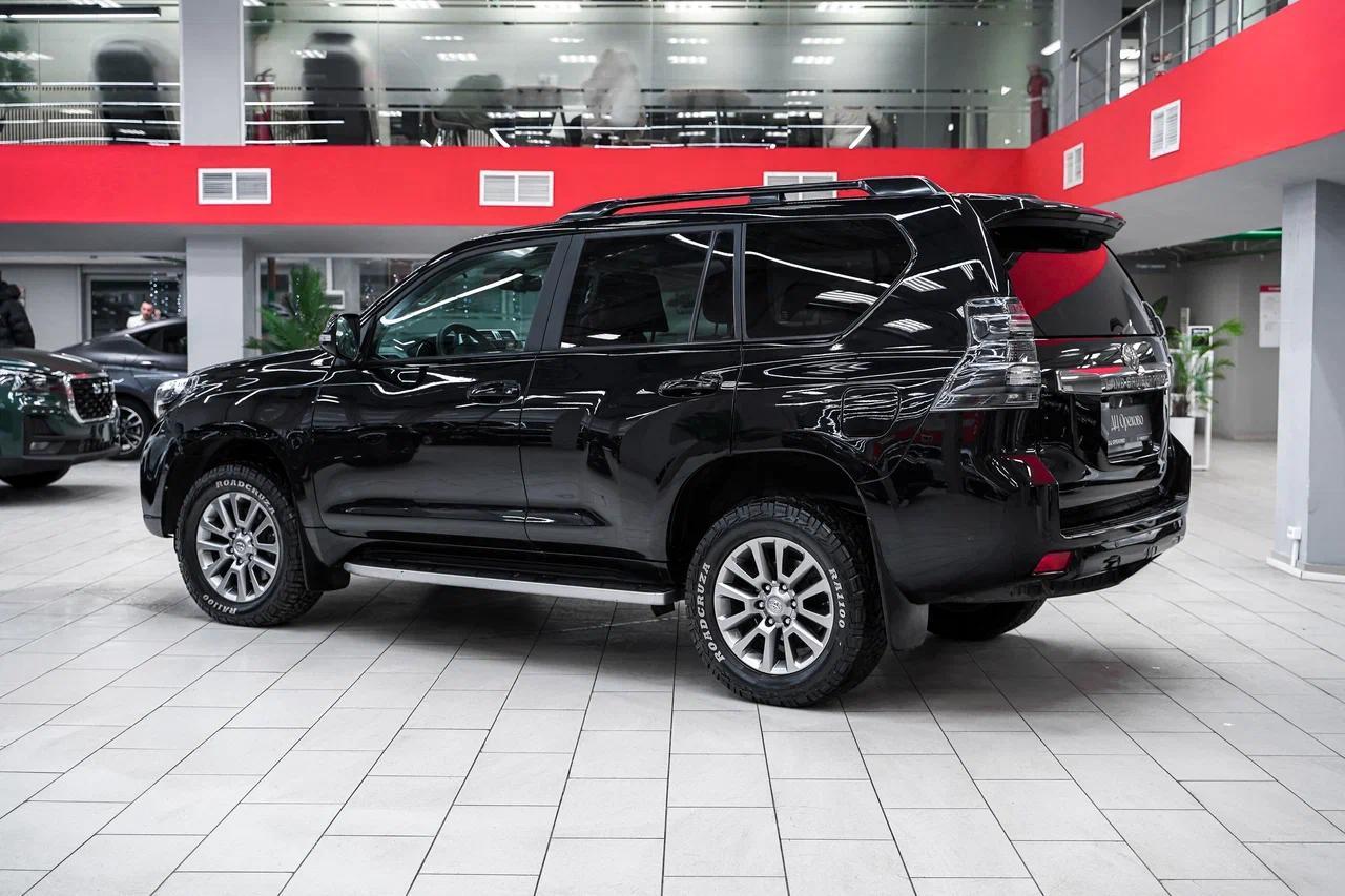 Toyota Land Cruiser Prado 2016, черный, ДЦ Орехово