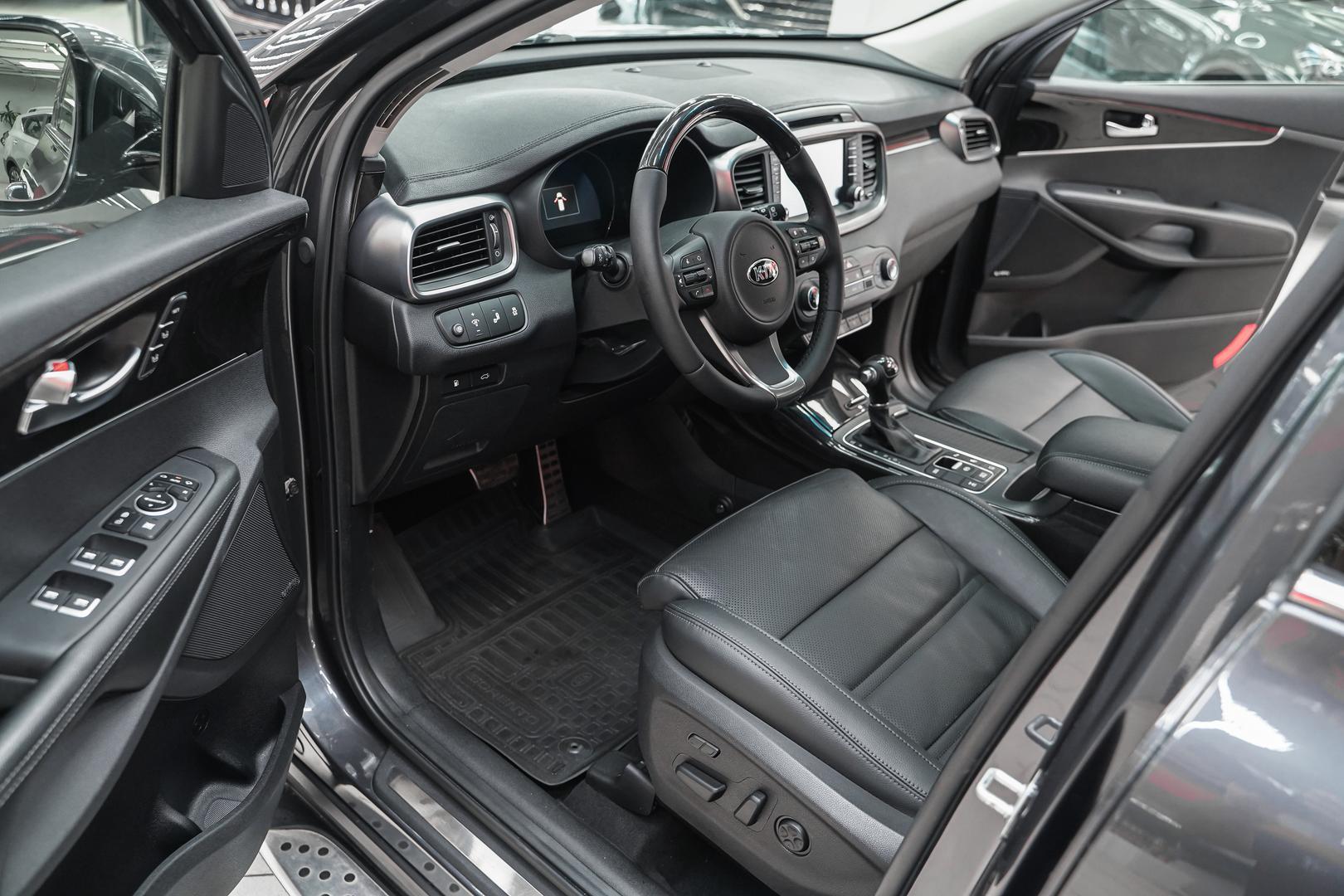 Kia Sorento 2016, серый, ДЦ Орехово