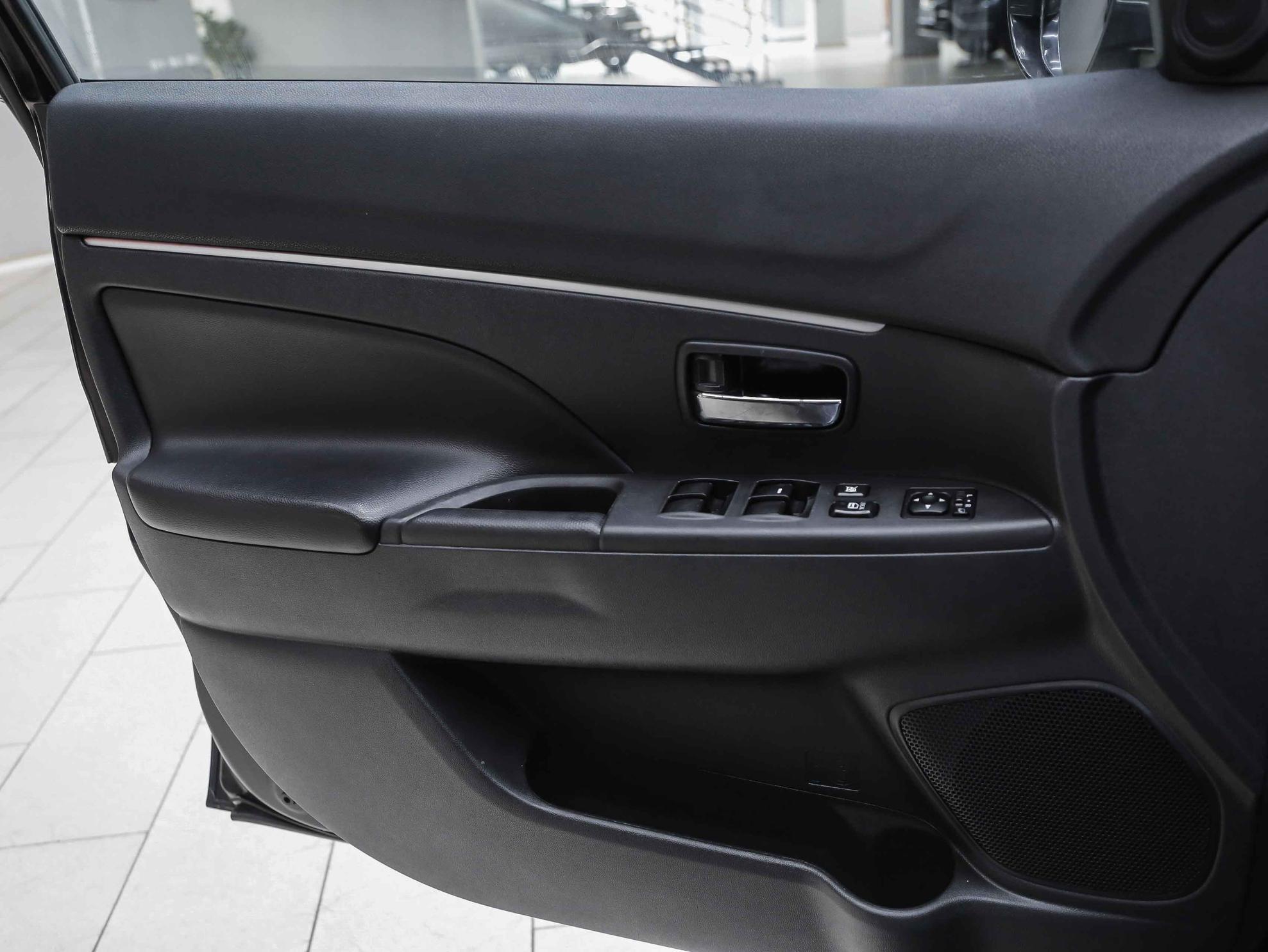 Mitsubishi ASX 2011, черный, ДЦ Орехово