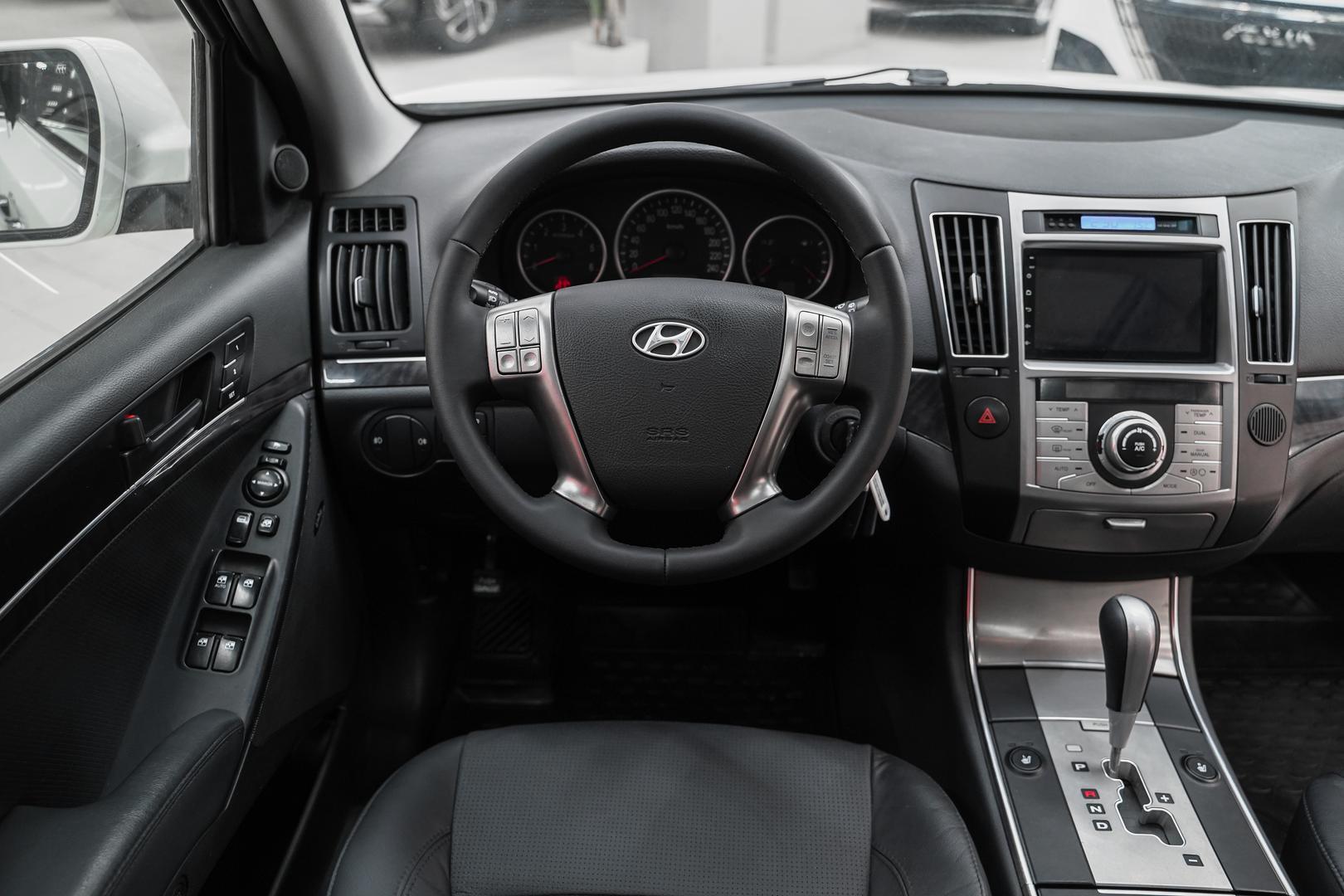 Hyundai ix55 2010, белый, ДЦ Орехово