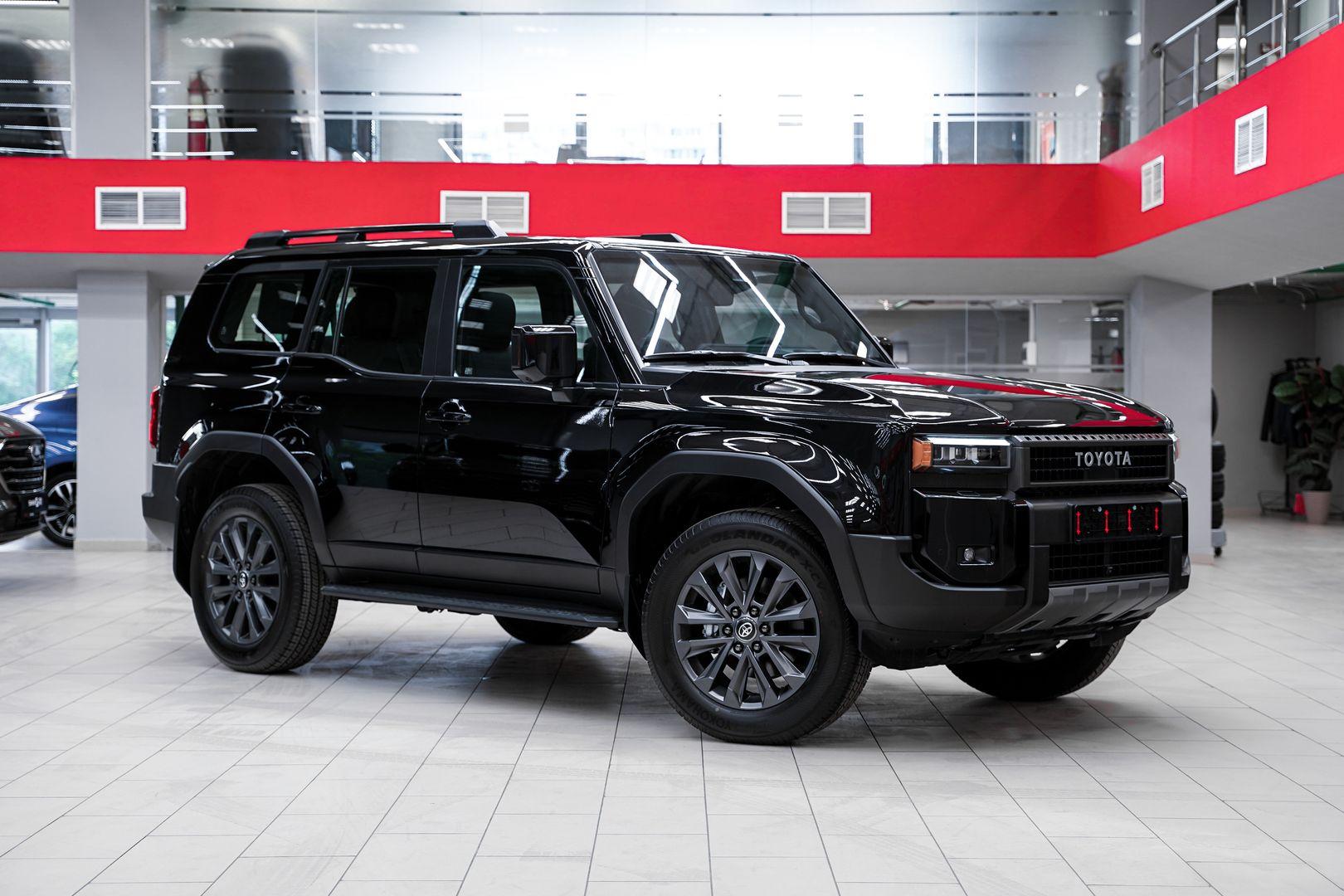 Toyota Land Cruiser Prado 2025, черный, ДЦ Орехово
