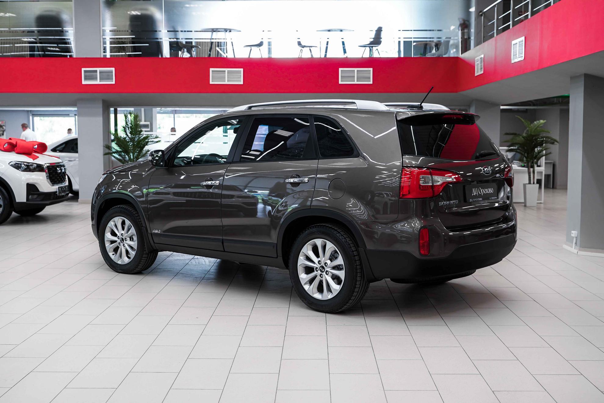 Kia Sorento 2018, бежевый, ДЦ Орехово