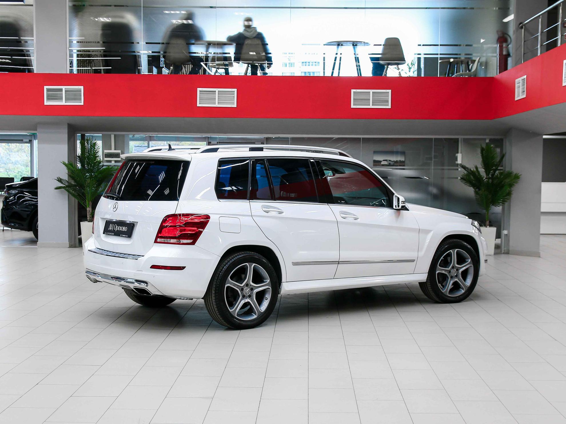 Mercedes-Benz GLK-Класс 2014, белый, ДЦ Орехово