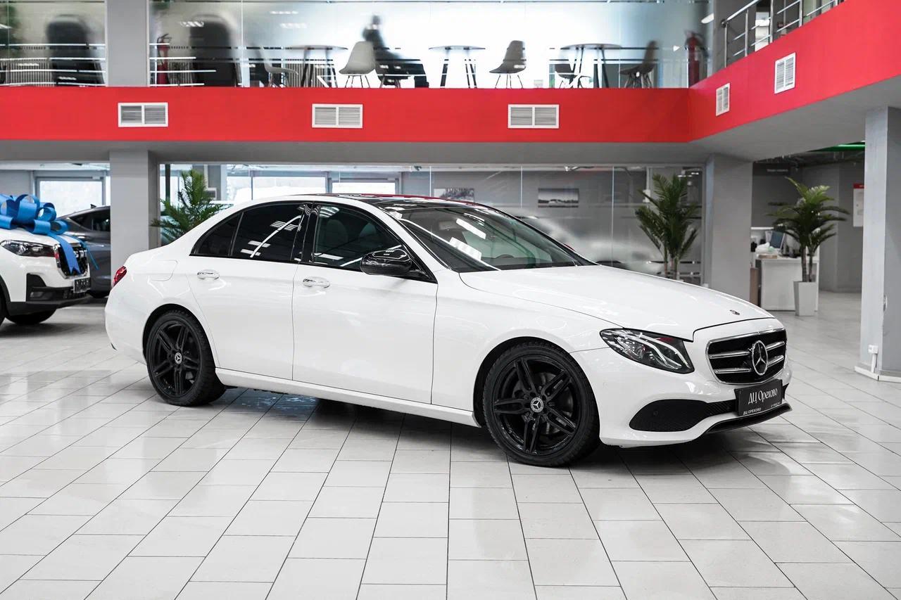 Mercedes-Benz E-Класс 2017, белый, ДЦ Орехово