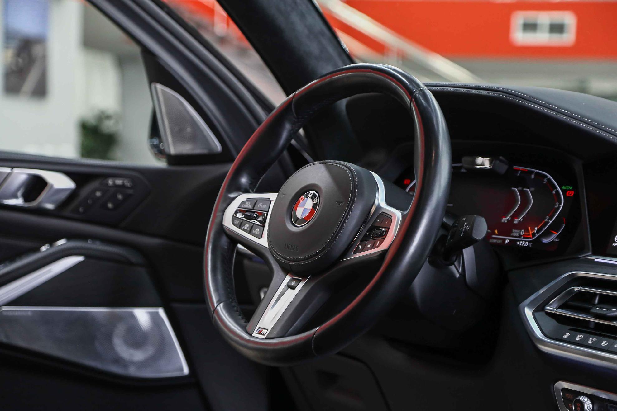 BMW X7 2020, черный, ДЦ Орехово