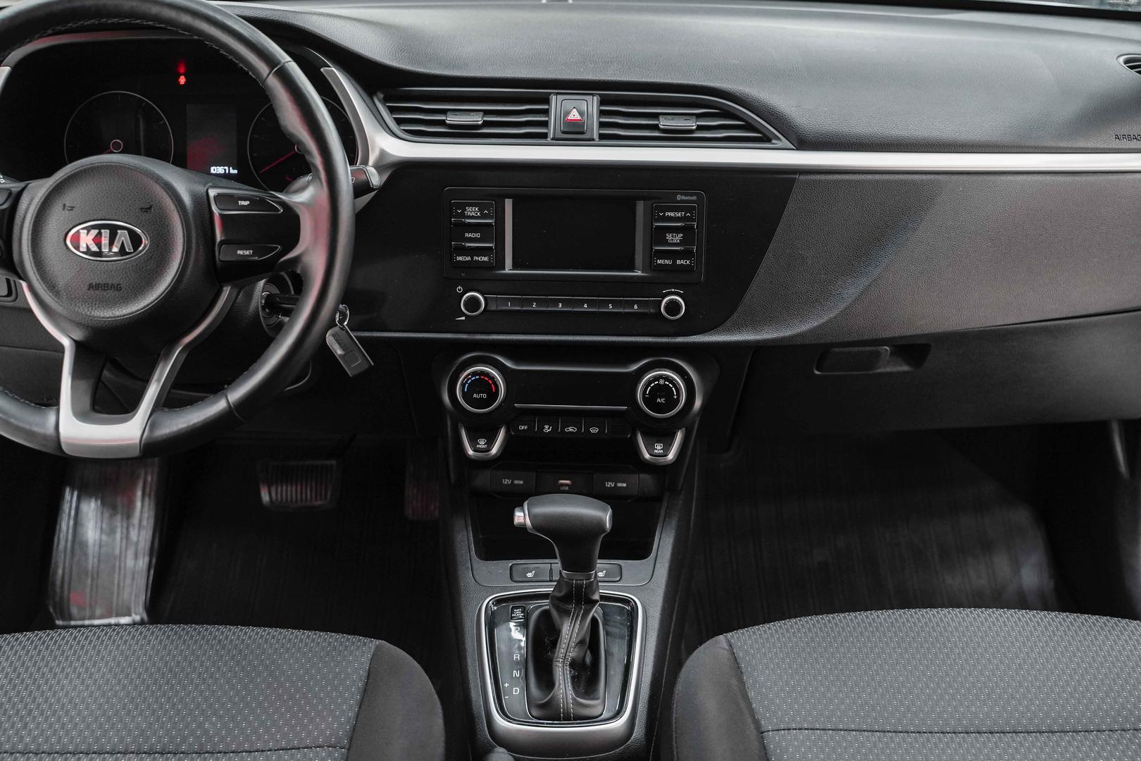 Kia Rio 2021, белый, ДЦ Орехово
