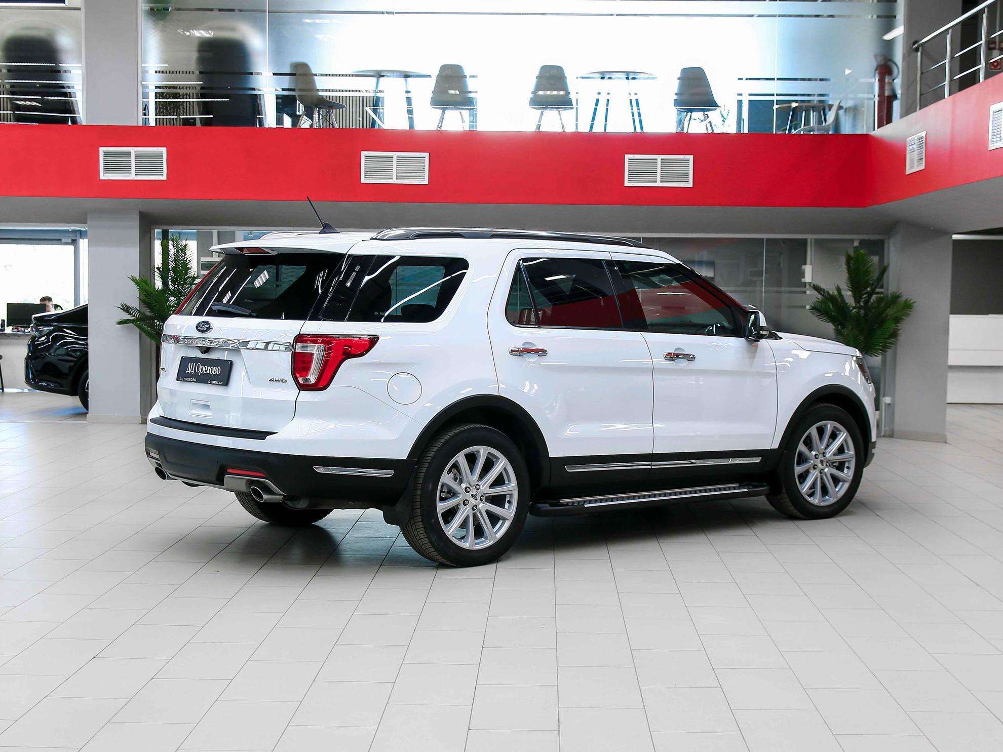 Ford Explorer 2018, белый, ДЦ Орехово