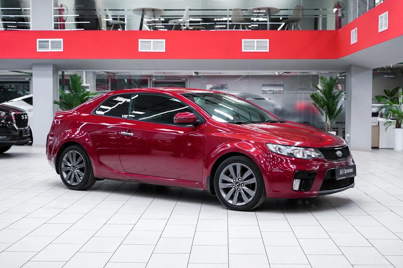 Kia Cerato 2011, красный, ДЦ Орехово