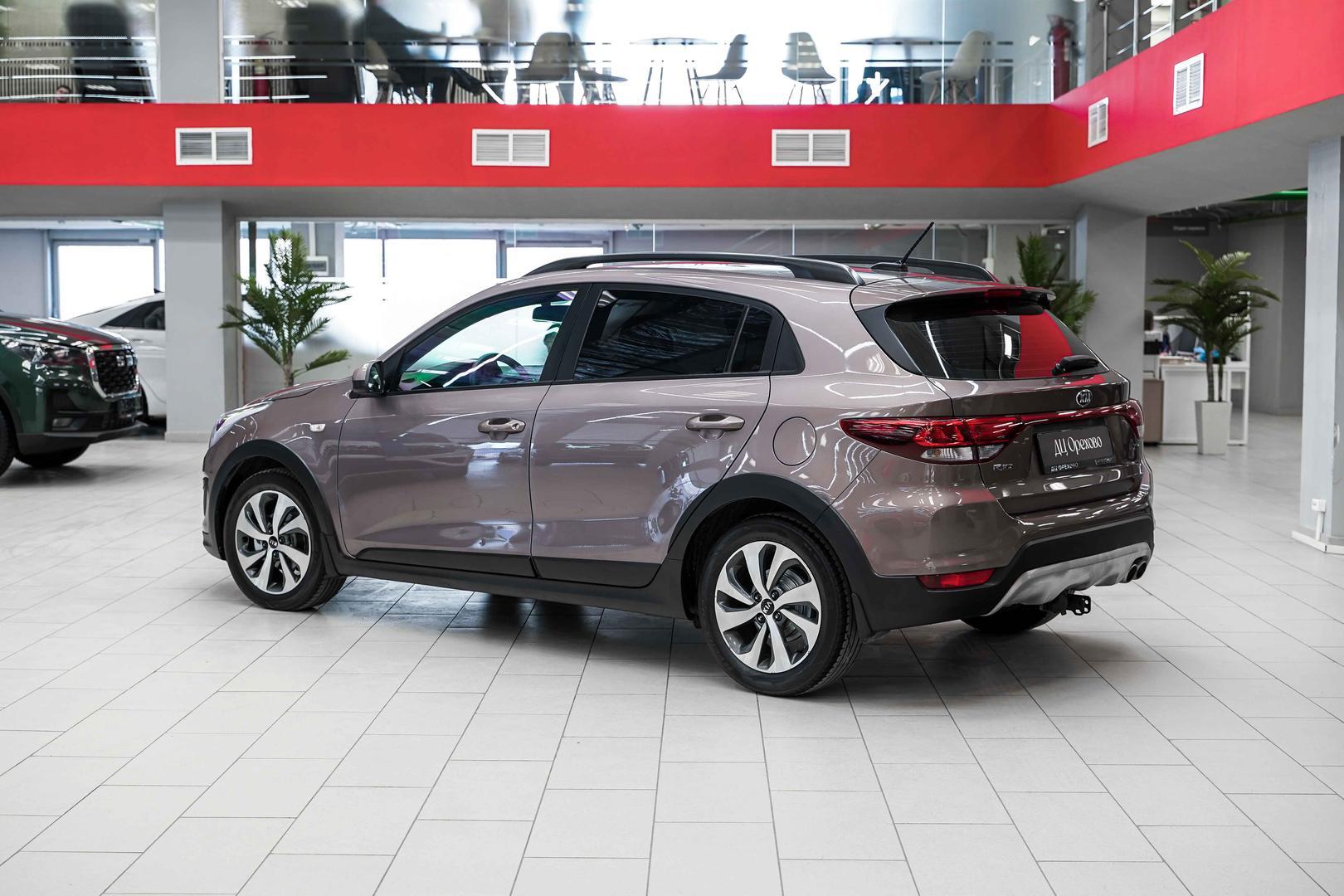 Kia Rio X-Line 2018, коричневый, ДЦ Орехово