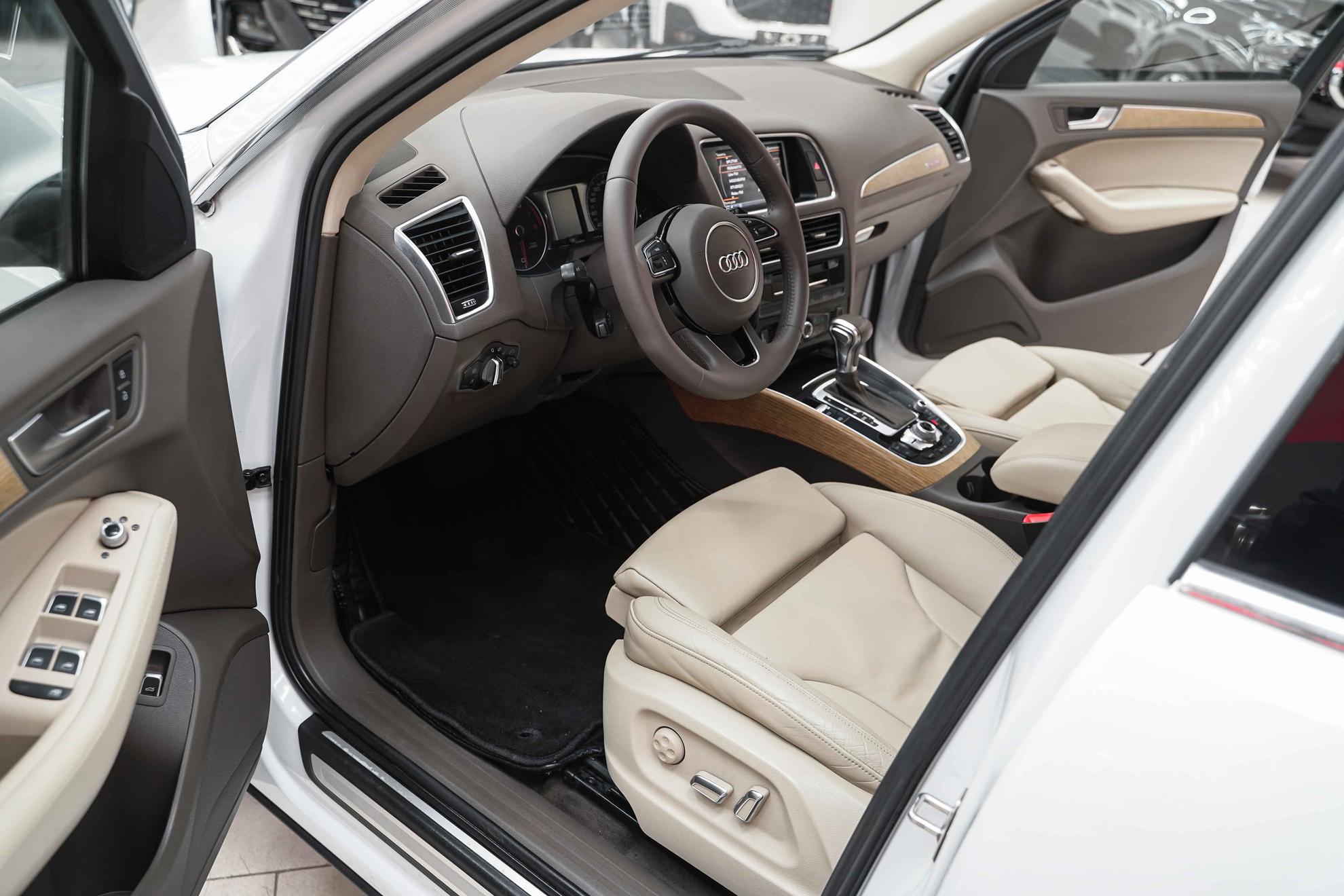 Audi Q5 2012, белый, ДЦ Орехово