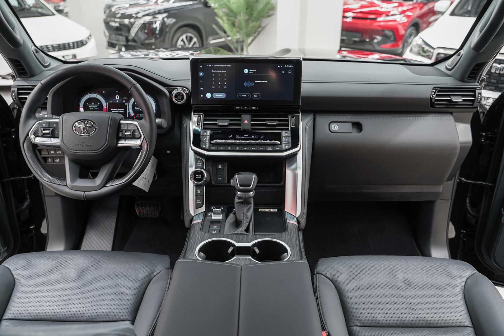 Toyota Land Cruiser 2025, черный, ДЦ Орехово