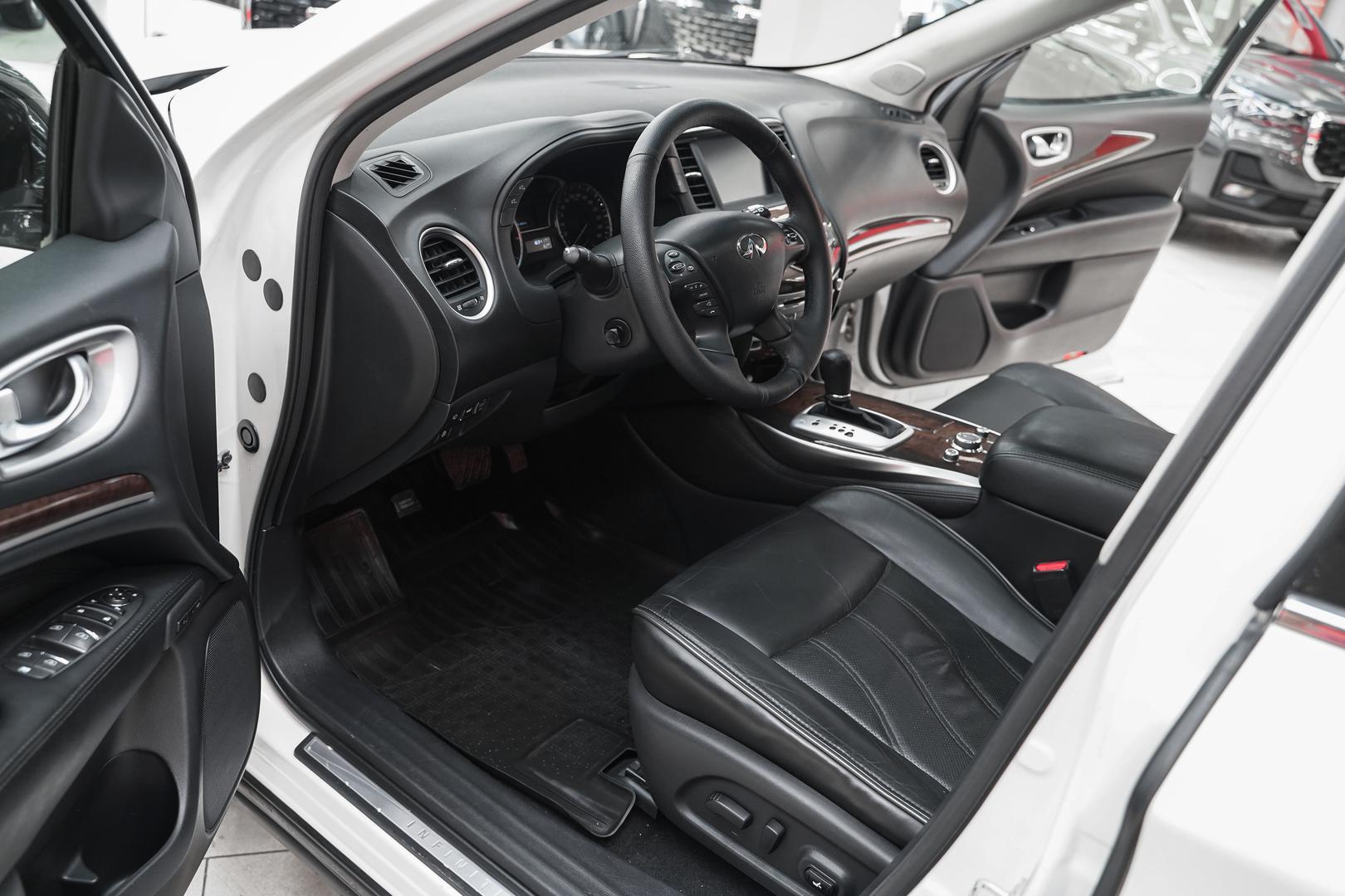 Infiniti JX 2013, белый, ДЦ Орехово