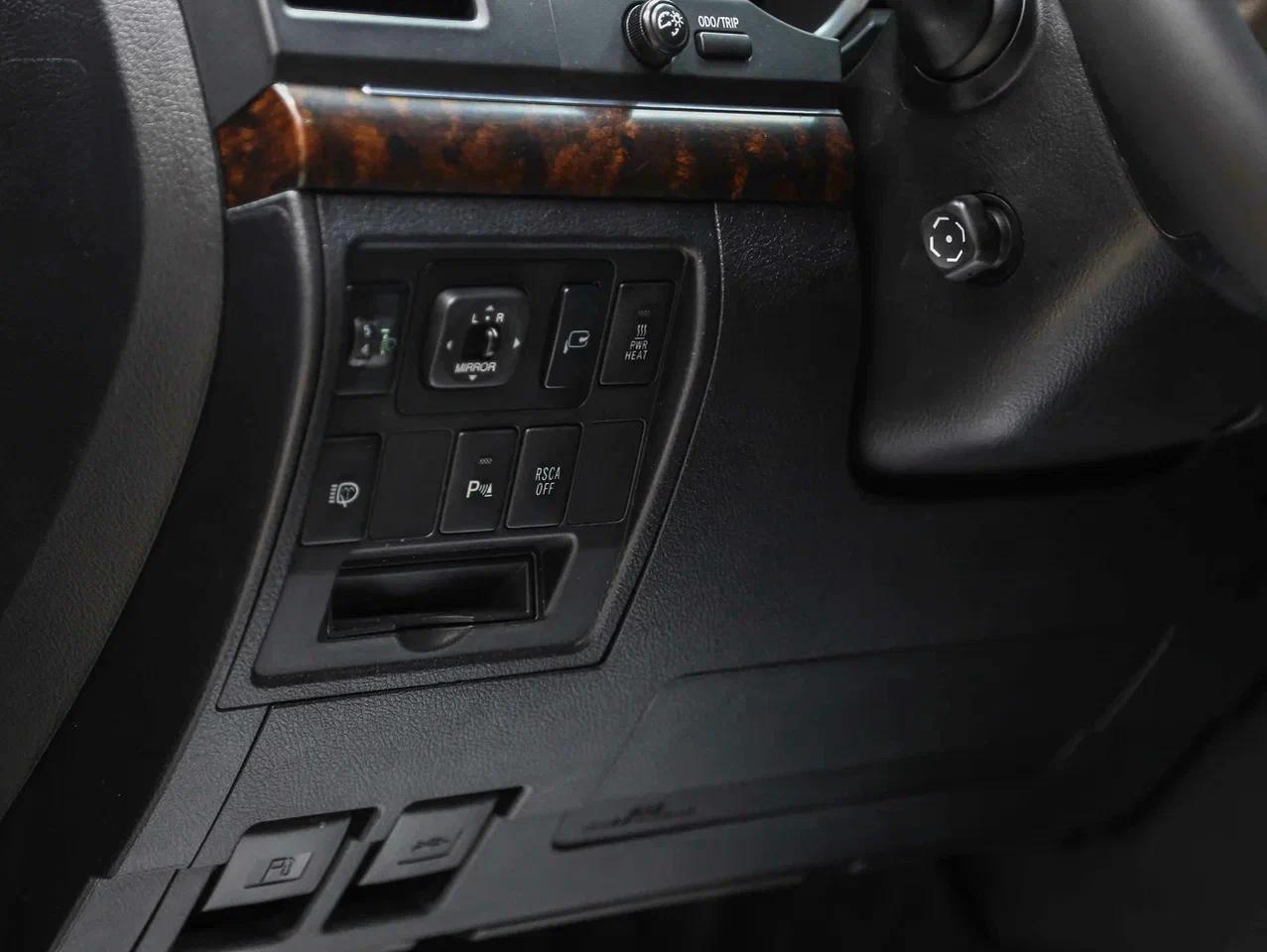 Toyota Land Cruiser 2008, черный, ДЦ Орехово