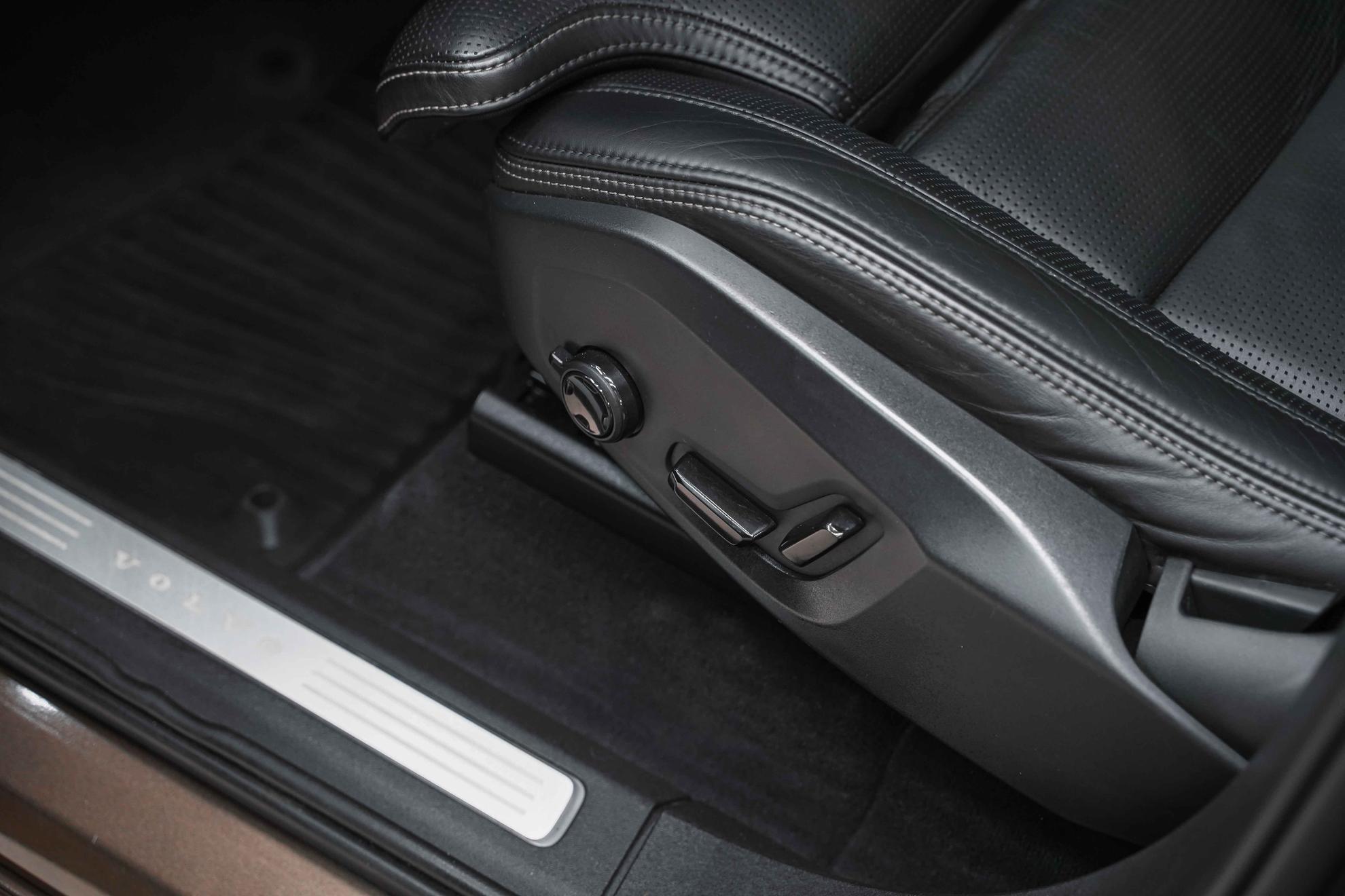 Volvo XC90 2016, коричневый, ДЦ Орехово