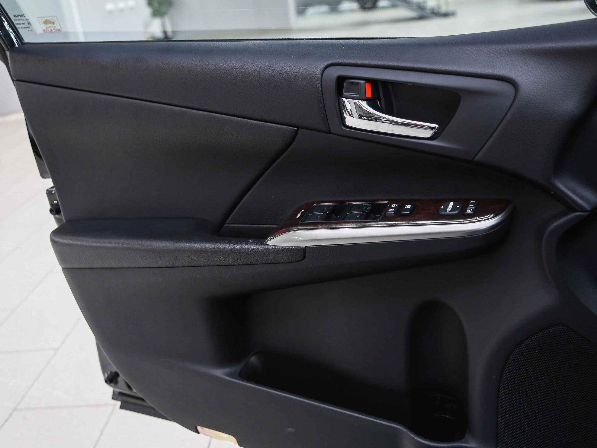 Toyota Camry 2018, черный, ДЦ Орехово