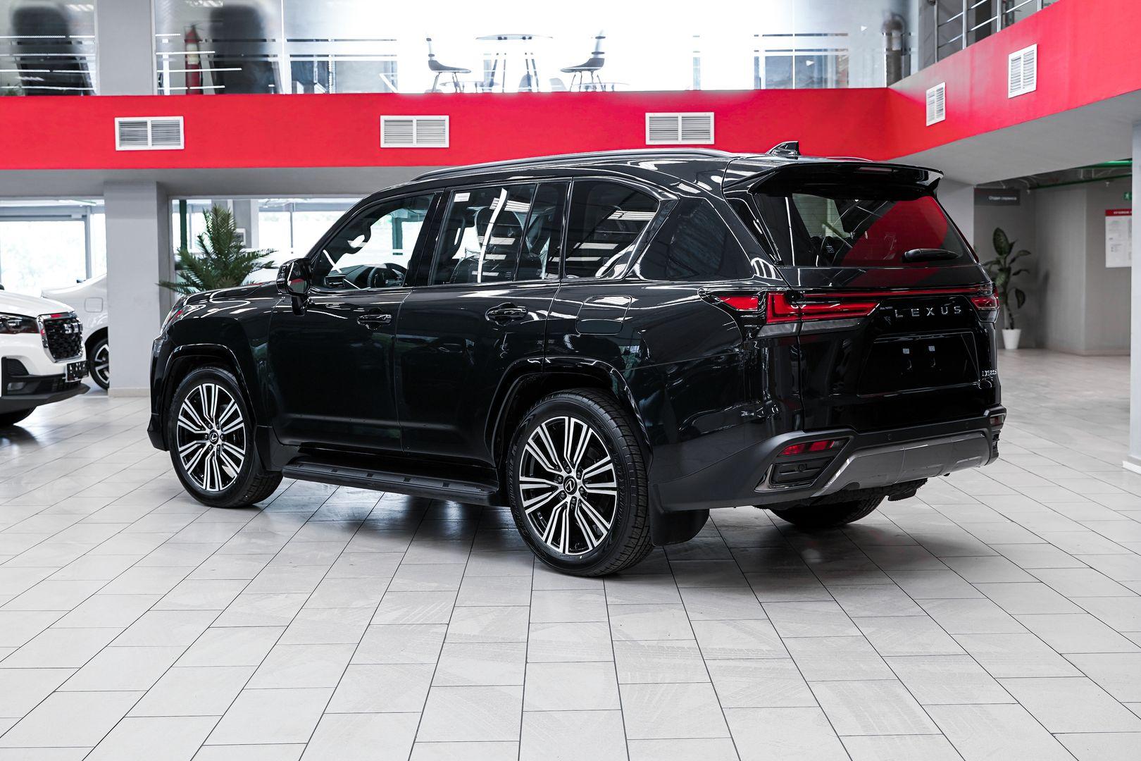 Lexus LX 2025, черный, ДЦ Орехово
