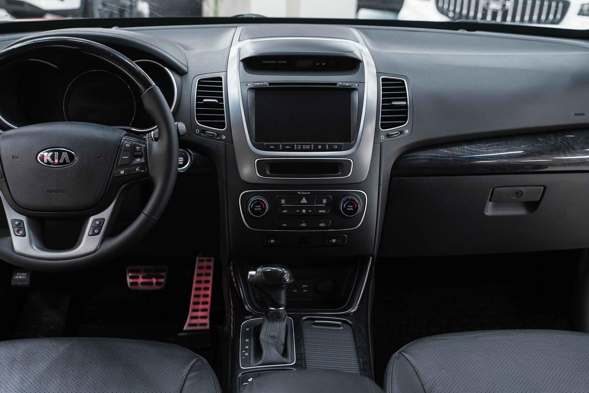 Kia Sorento 2018, бежевый, ДЦ Орехово