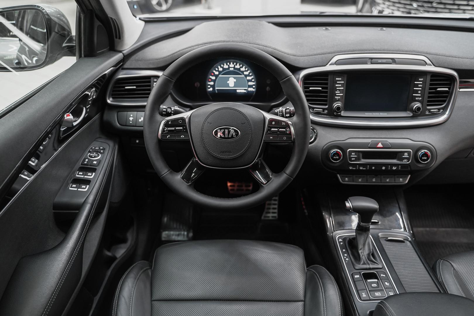 Kia Sorento 2018, серый, ДЦ Орехово