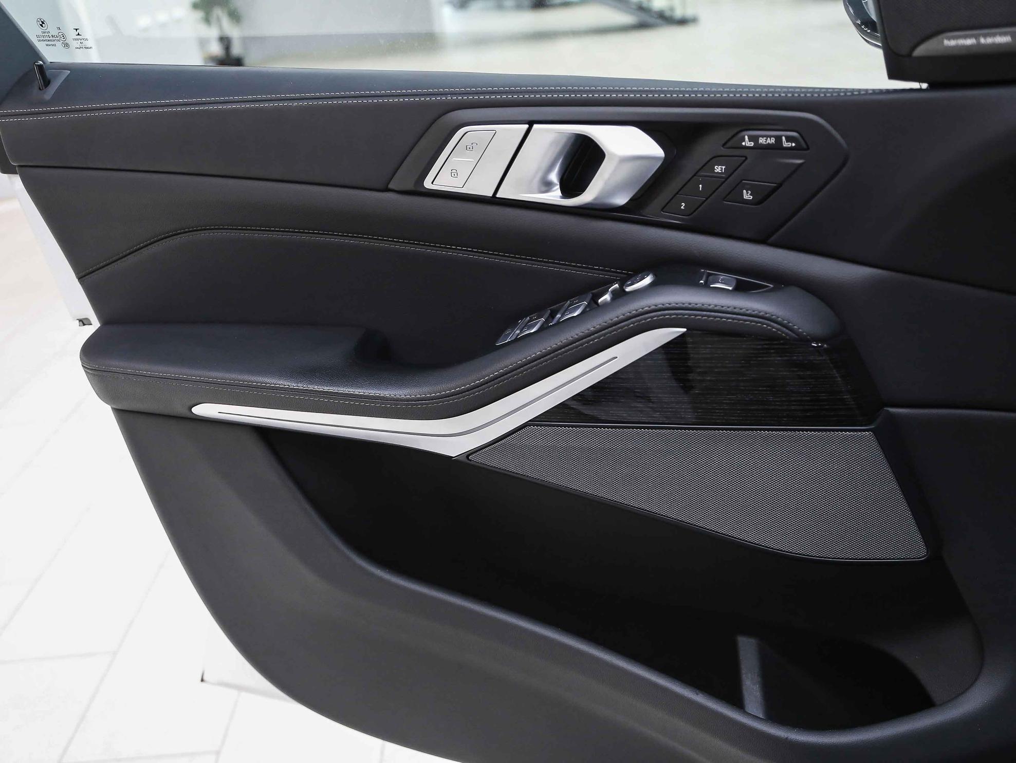 BMW X7 2020, белый, ДЦ Орехово