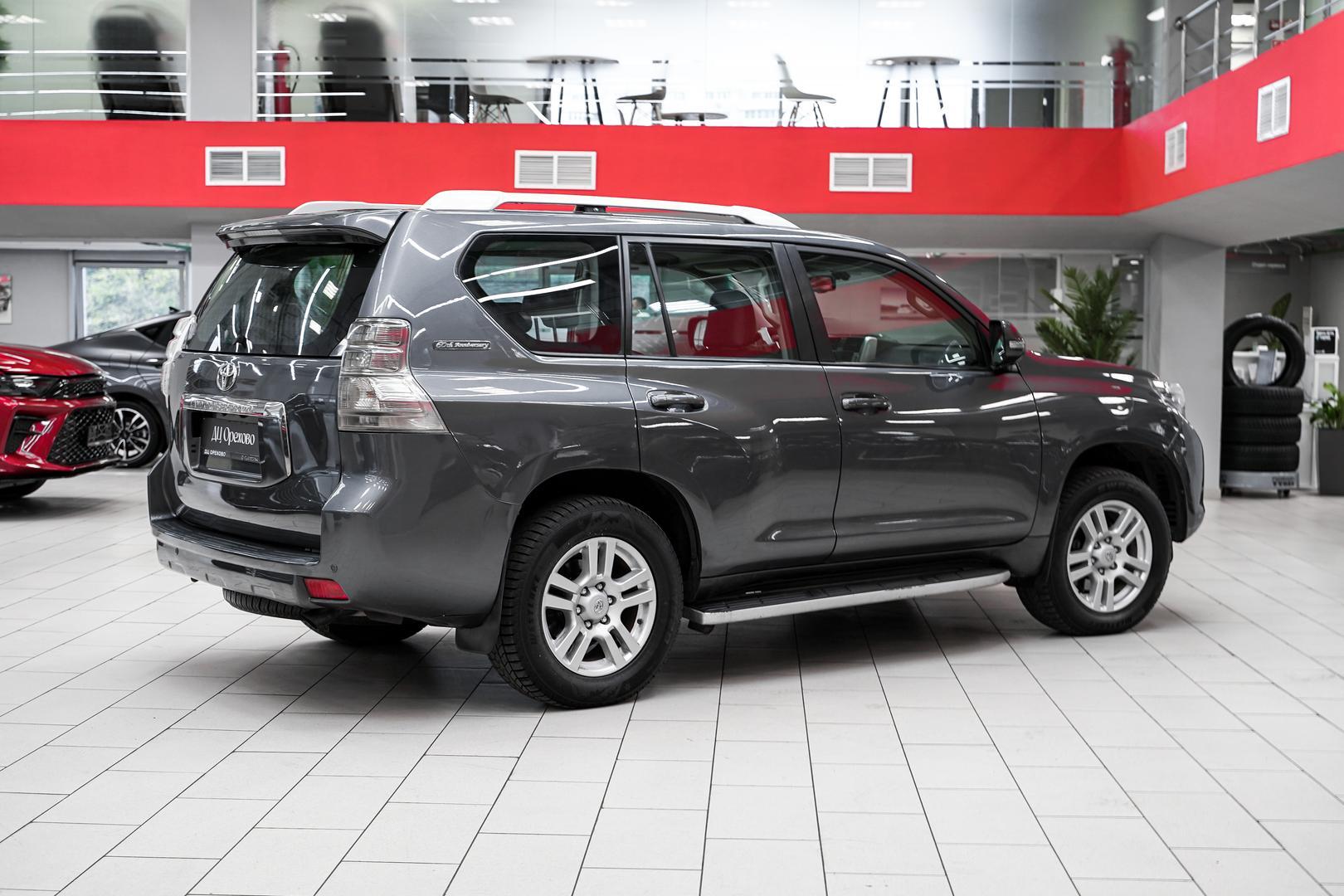 Toyota Land Cruiser Prado 2011, серый, ДЦ Орехово