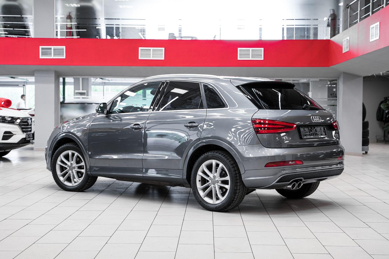 Audi Q3 2013, серый, ДЦ Орехово