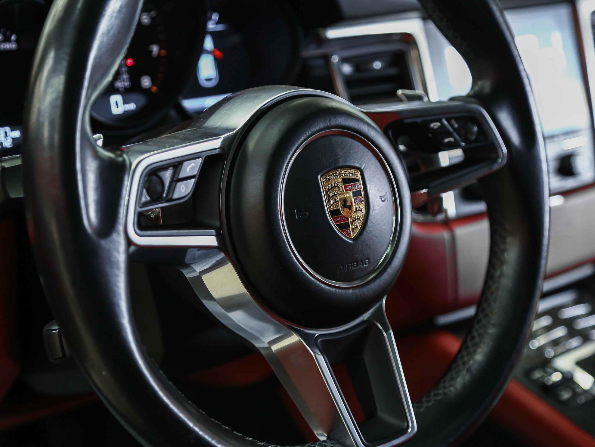 Porsche Macan 2017, серый, ДЦ Орехово