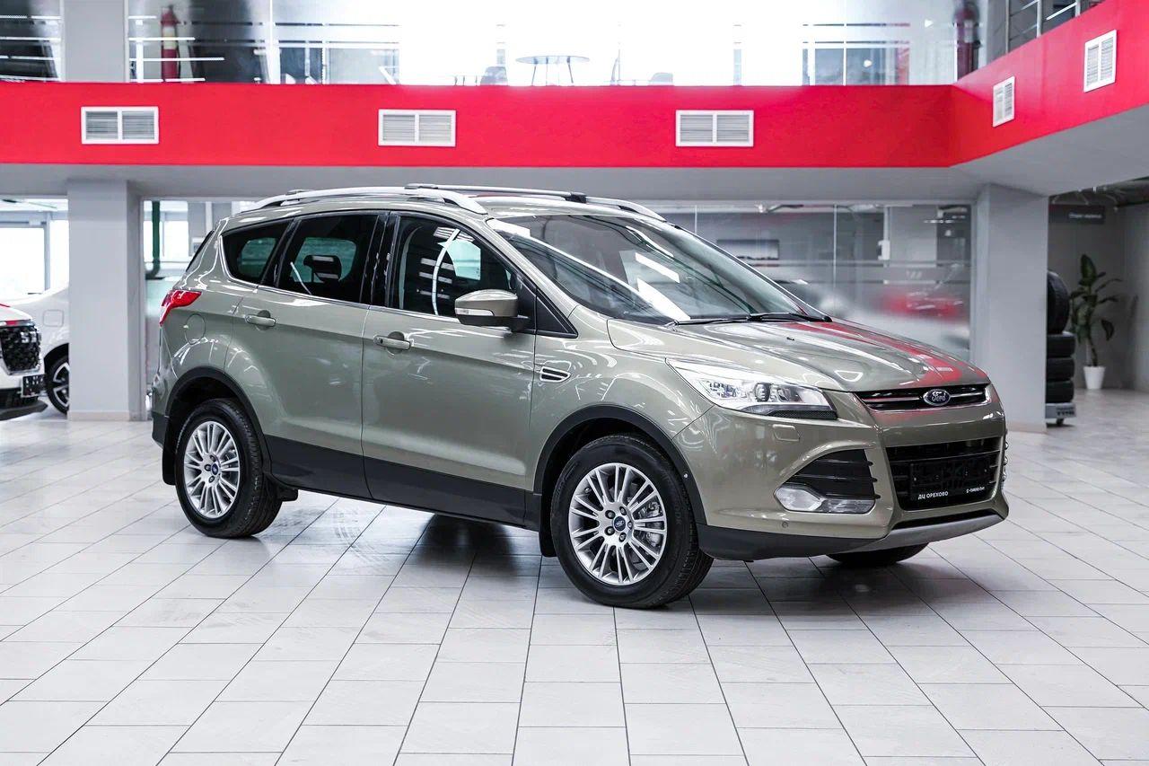 Ford Kuga 2013, серый, ДЦ Орехово