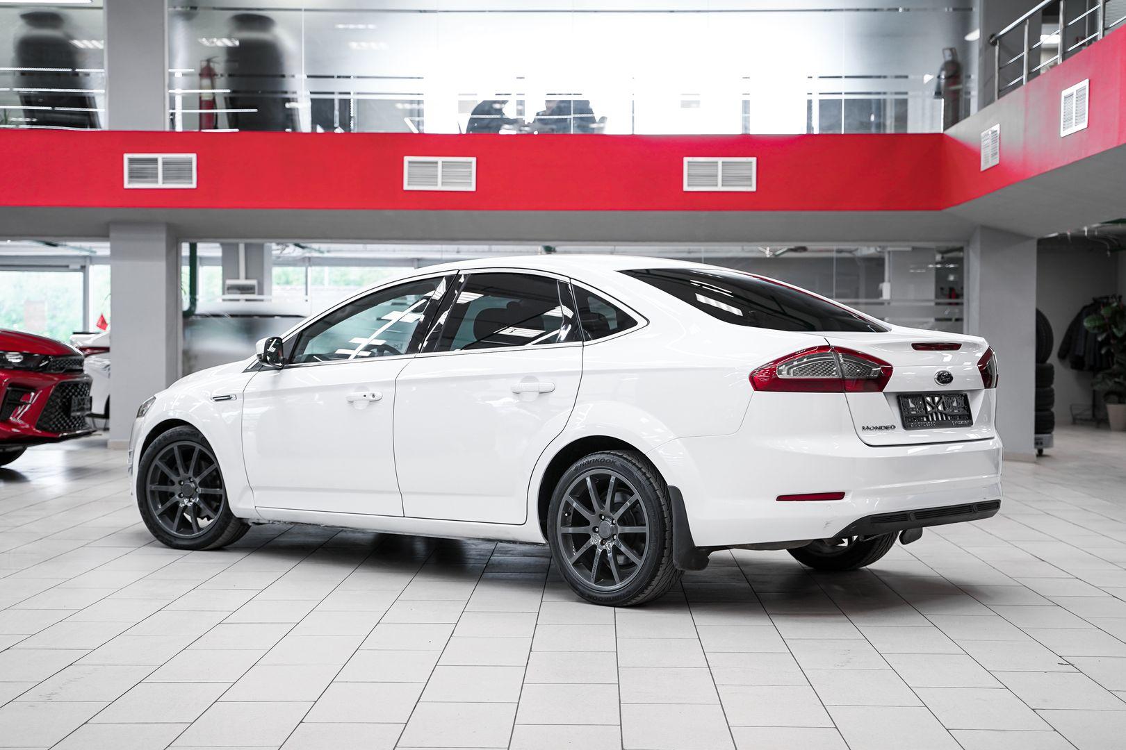 Ford Mondeo 2012, белый, ДЦ Орехово
