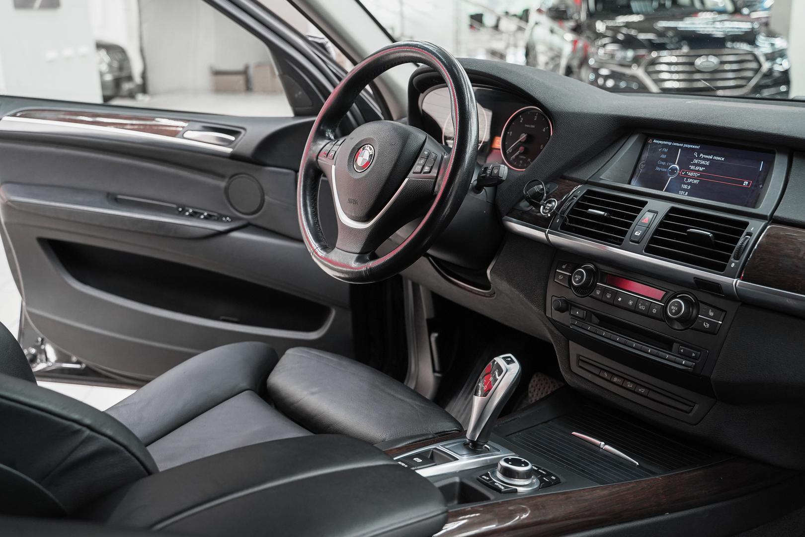BMW X5 2013, черный, ДЦ Орехово