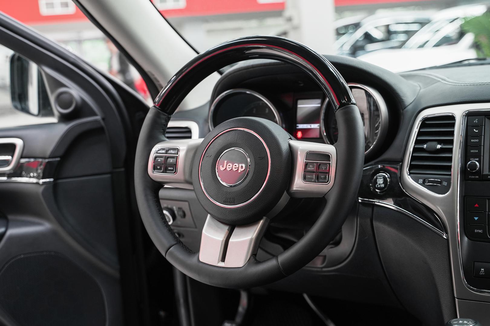 Jeep Grand Cherokee 2012, черный, ДЦ Орехово