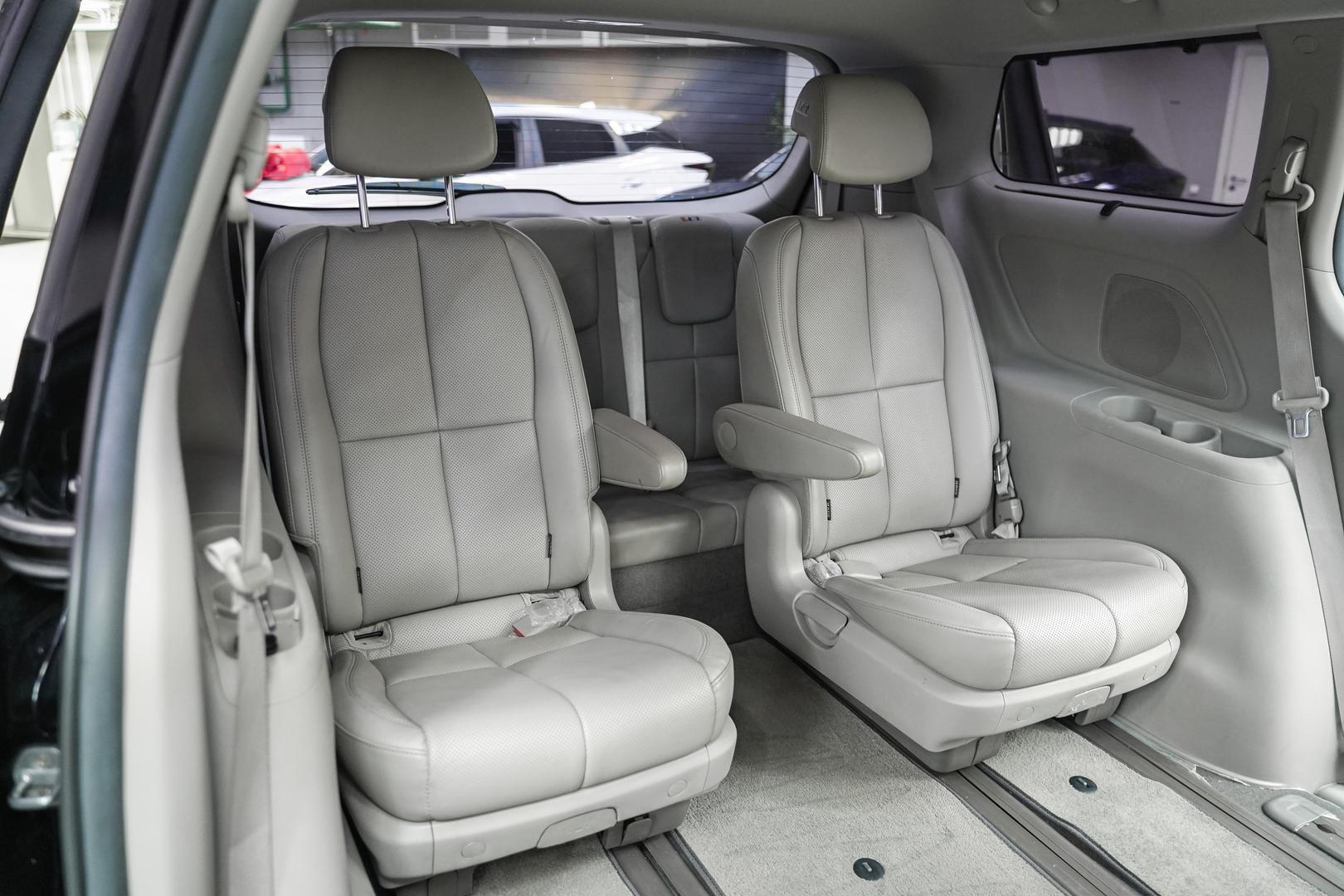 Kia Carnival 2019, черный, ДЦ Орехово