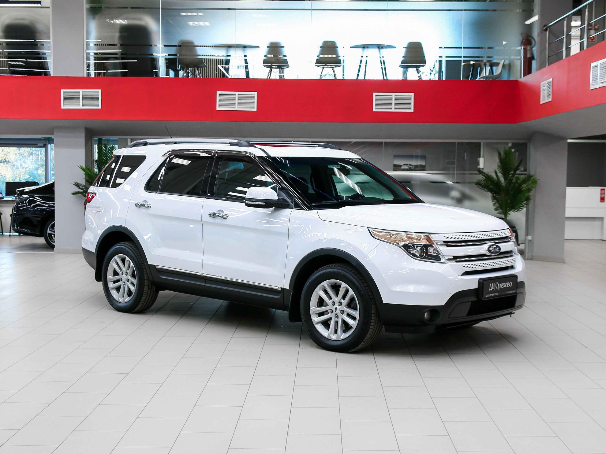 Ford Explorer 2014, белый, ДЦ Орехово