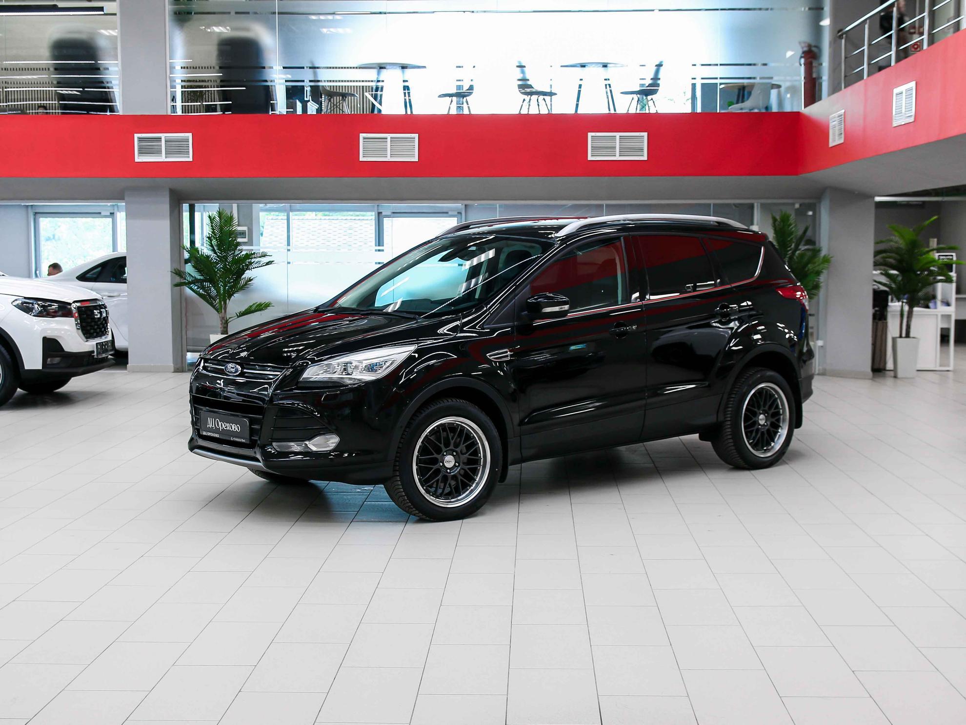 Ford Kuga 2013, черный, ДЦ Орехово