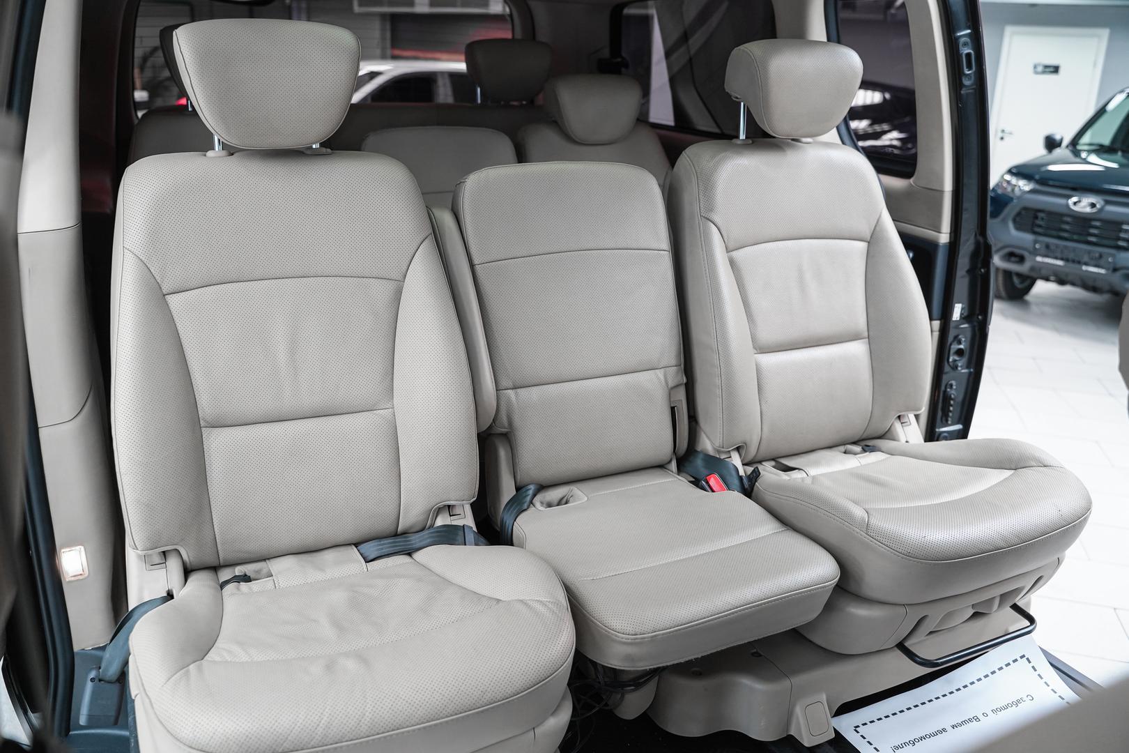 Hyundai Grand Starex 2011, черный, ДЦ Орехово