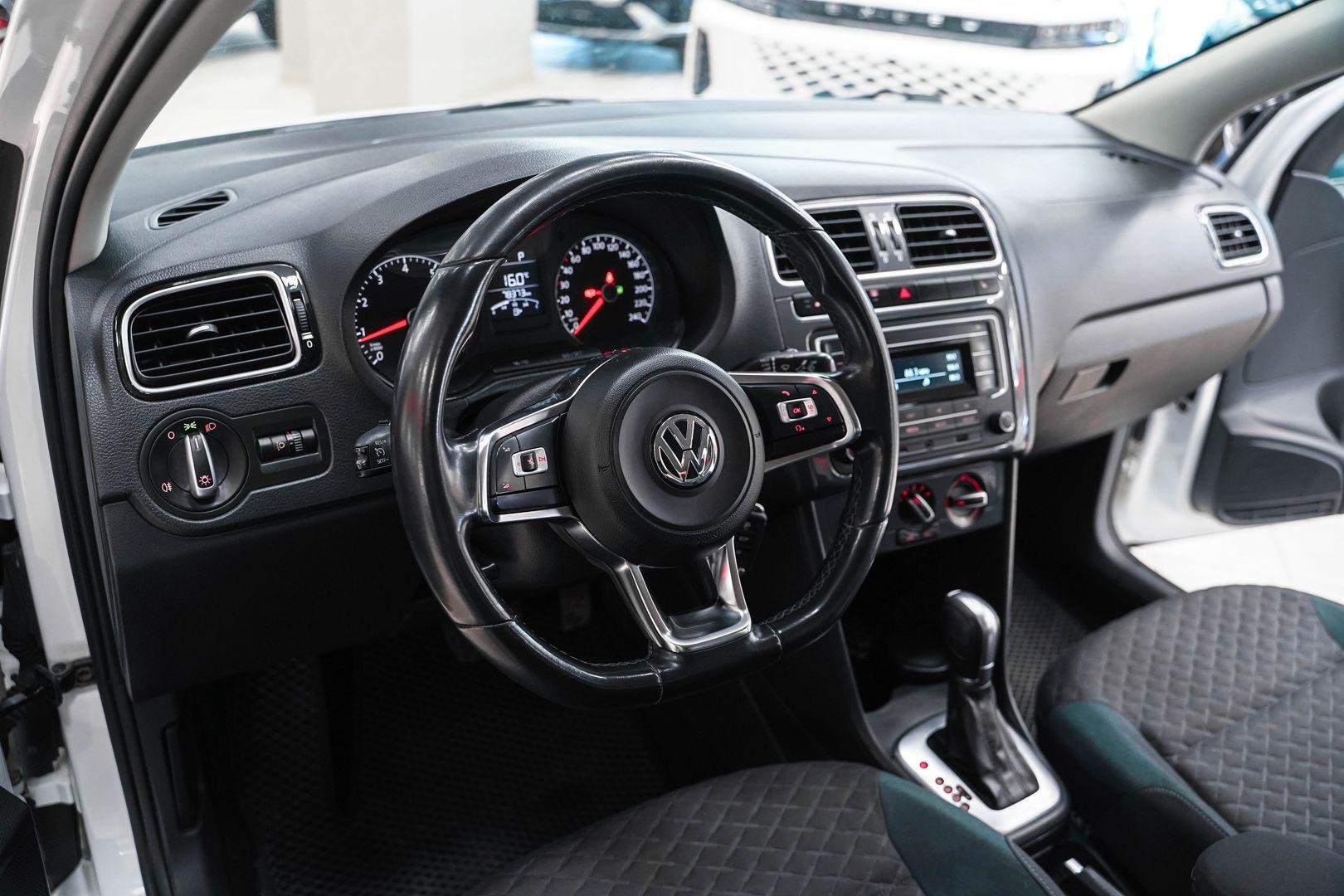Volkswagen Polo 2020, белый, ДЦ Орехово