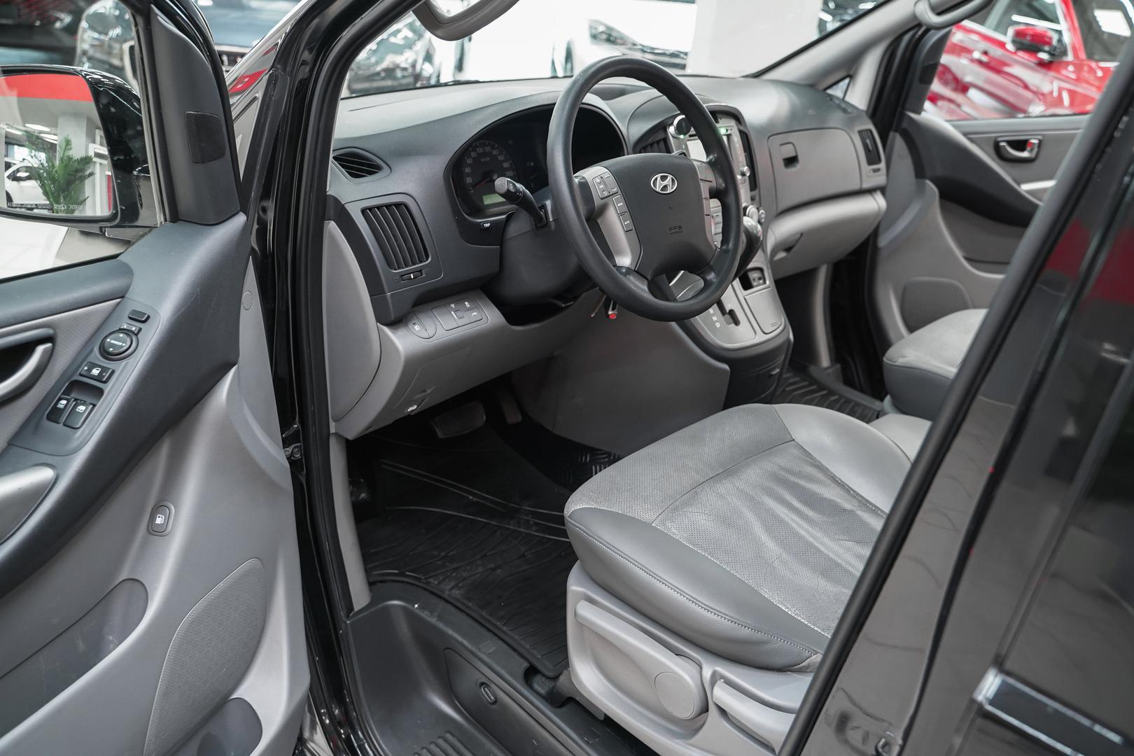 Hyundai Grand Starex 2013, черный, ДЦ Орехово