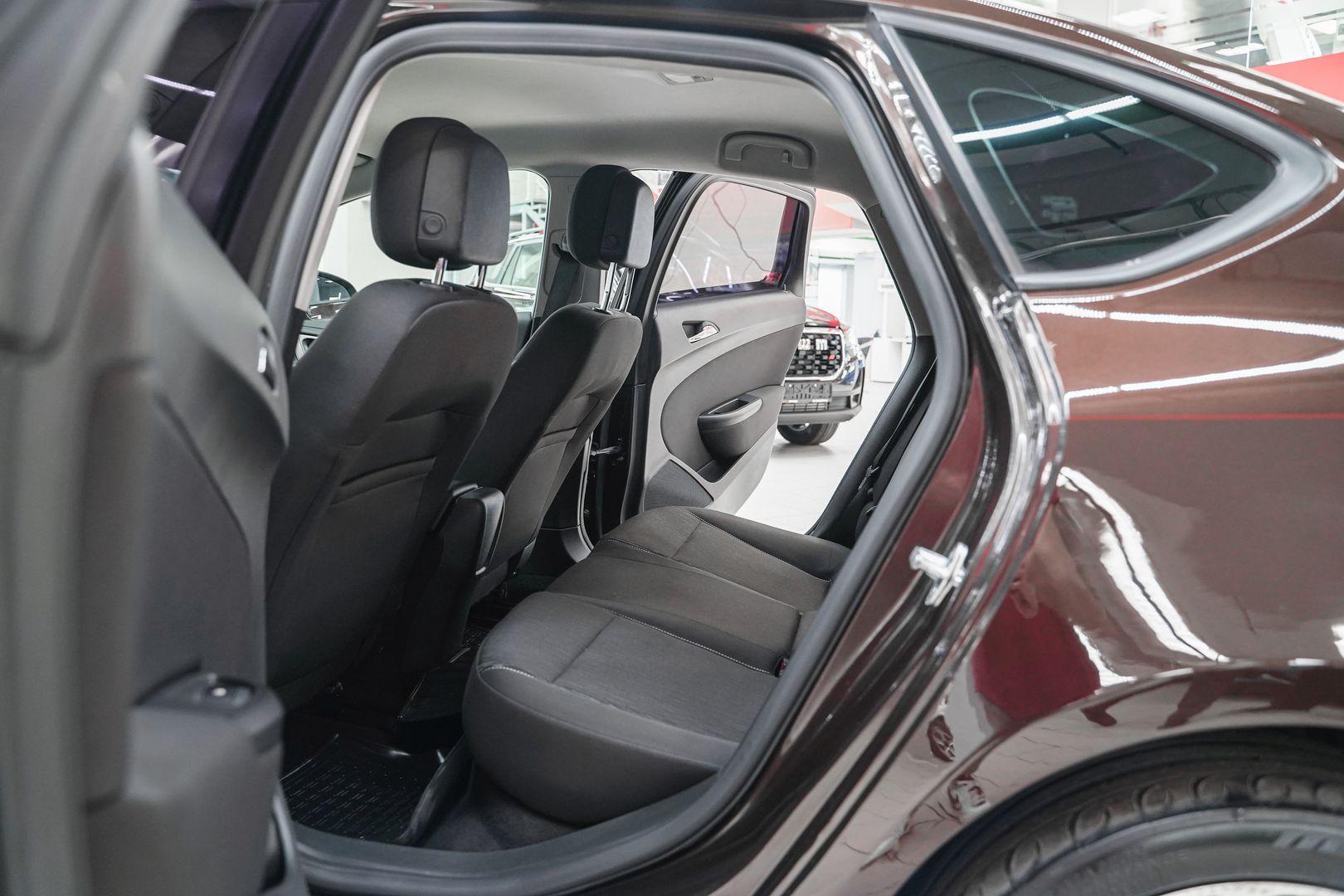 Opel Astra 2013, коричневый, ДЦ Орехово