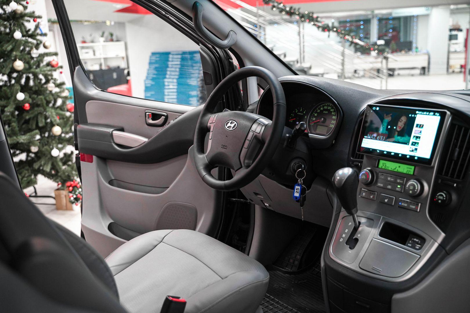 Hyundai Grand Starex 2012, черный, ДЦ Орехово