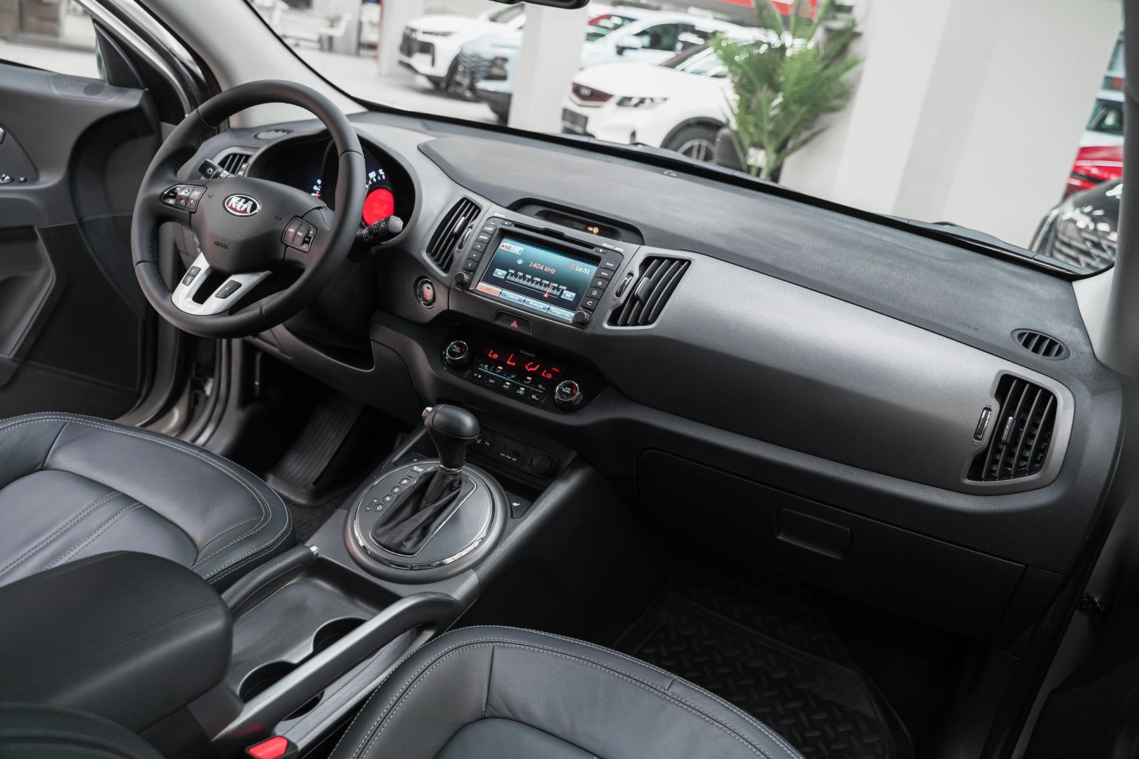 Kia Sportage 2013, серебряный, ДЦ Орехово