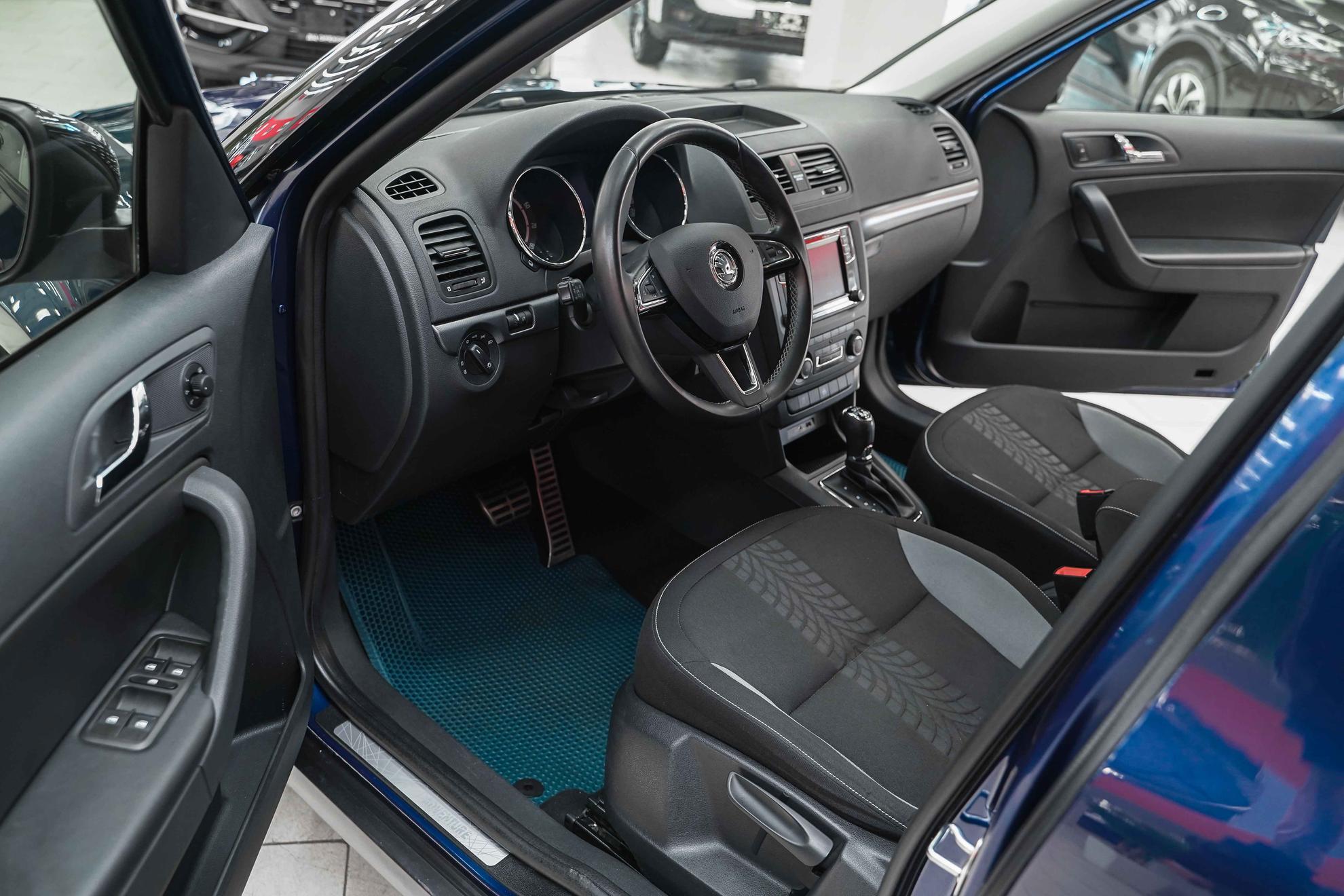Skoda Yeti 2017, синий, ДЦ Орехово