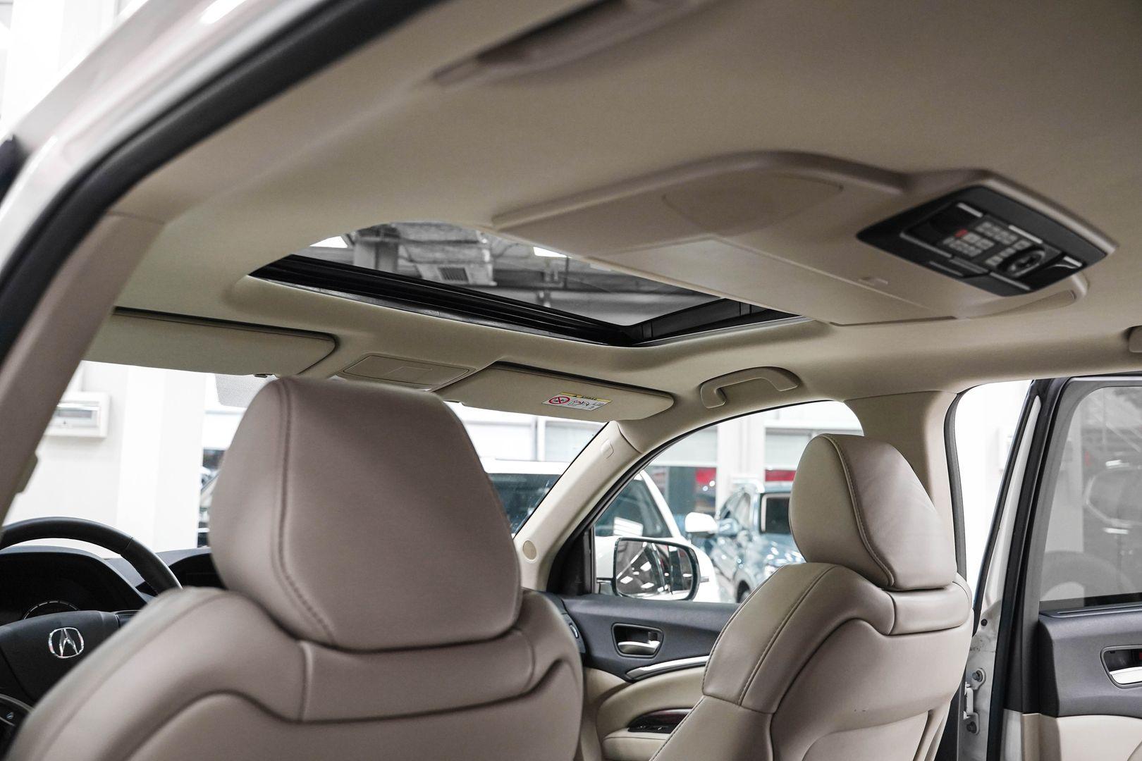 Acura MDX 2014, белый, ДЦ Орехово