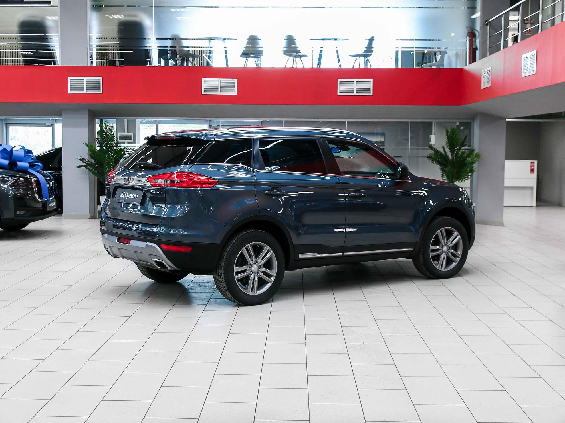 Geely Atlas 2018, серый, ДЦ Орехово