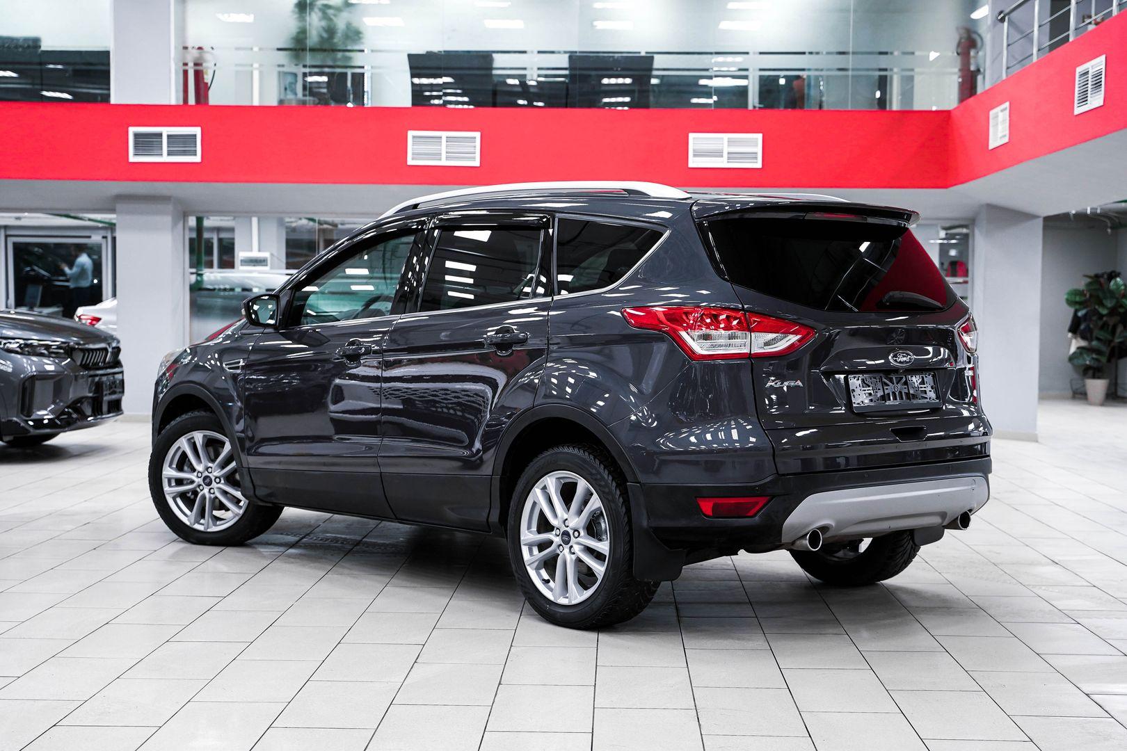 Ford Kuga 2013, серый, ДЦ Орехово