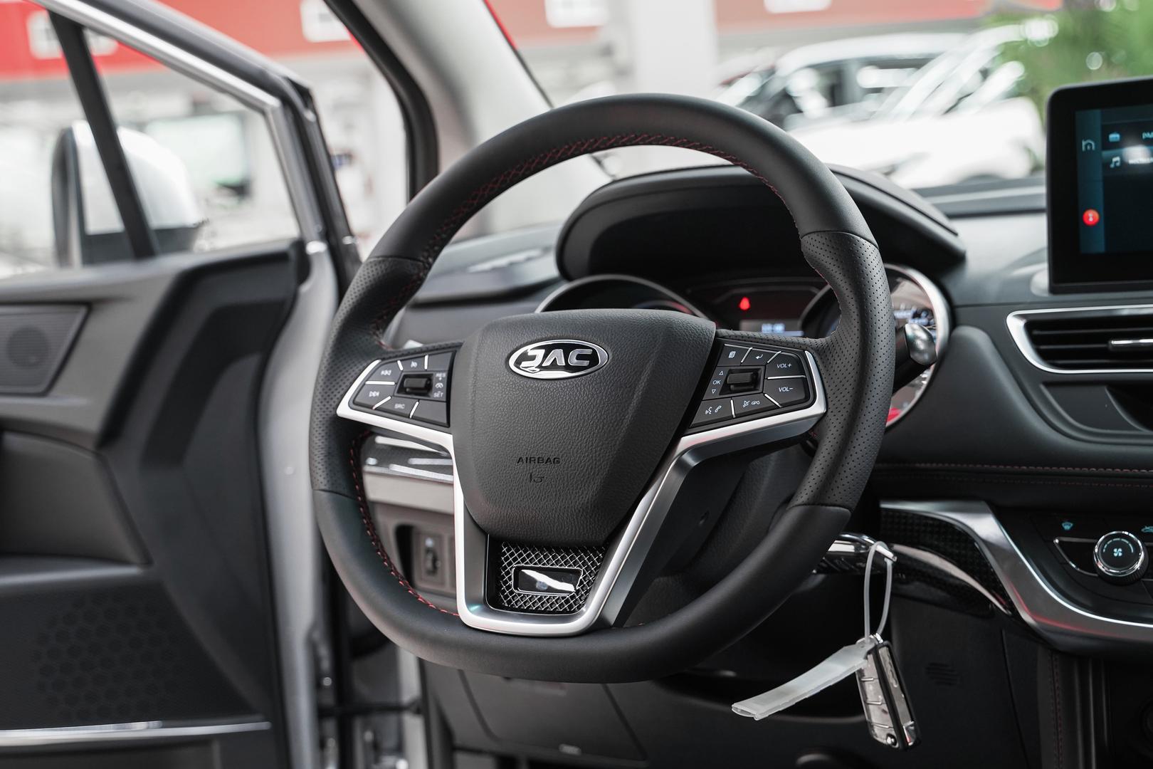 JAC JS3 2024, серый, ДЦ Орехово