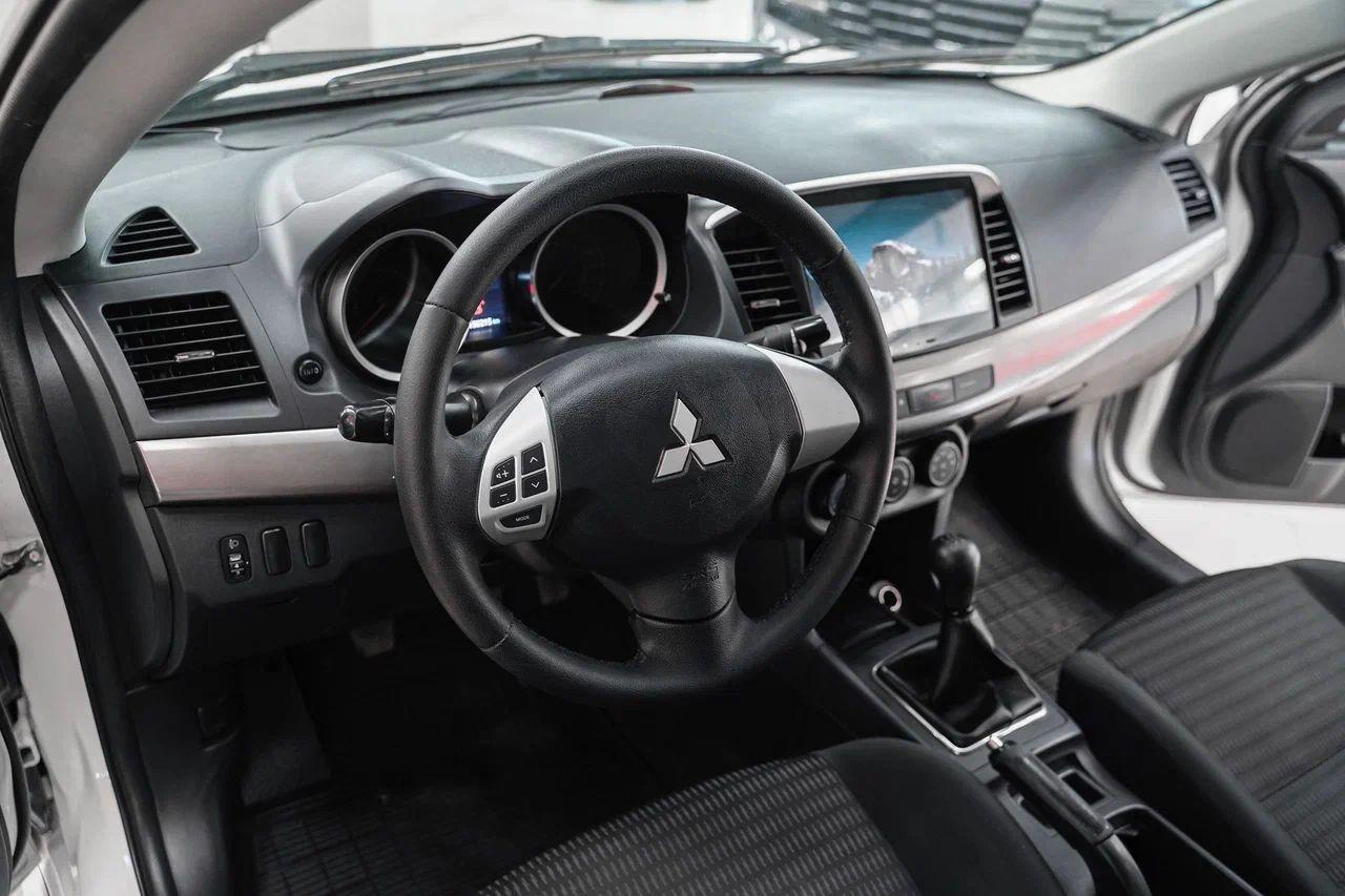 Mitsubishi Lancer 2013, белый, ДЦ Орехово