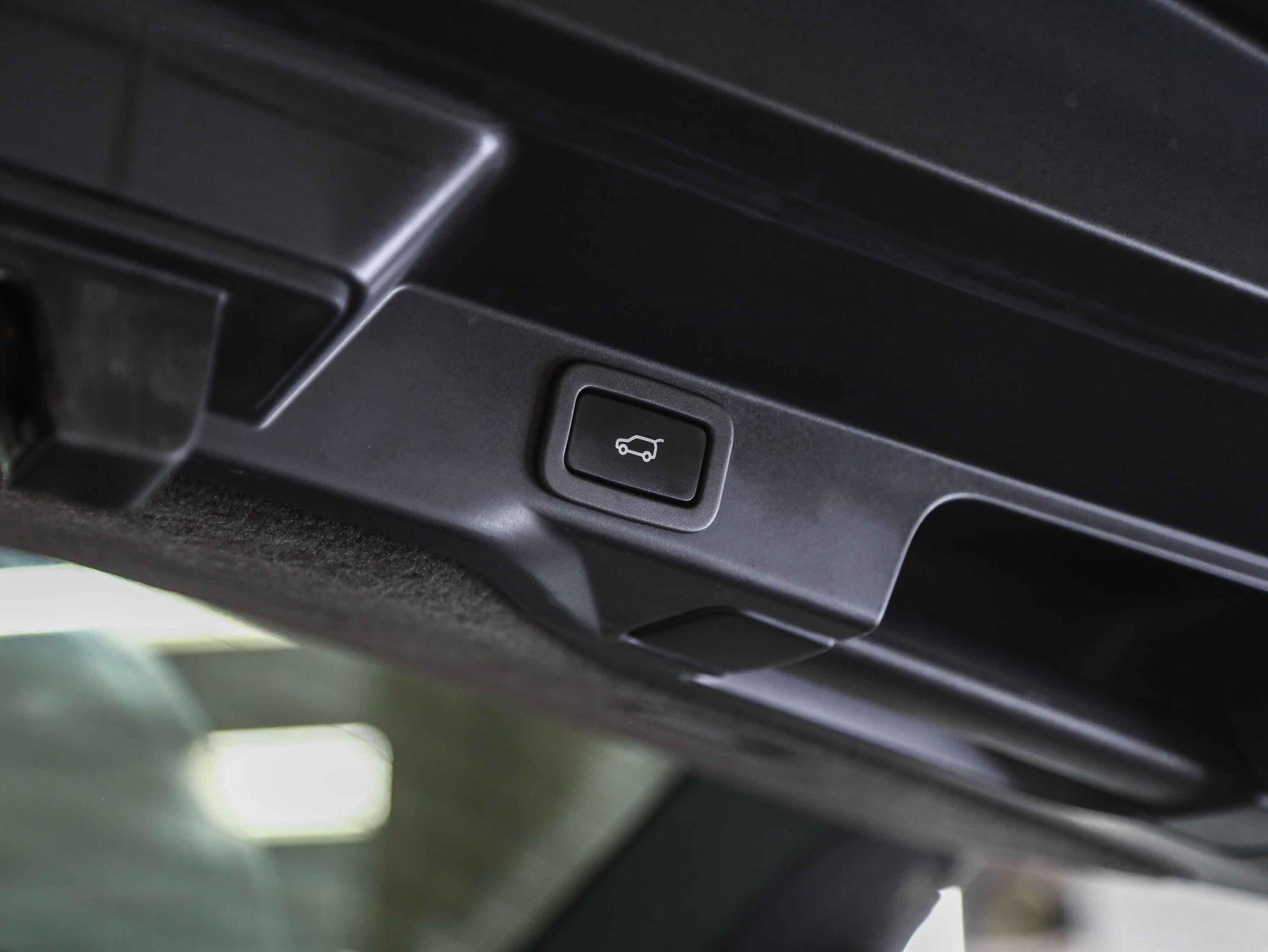 Land Rover Range Rover Sport 2015, красный, ДЦ Орехово