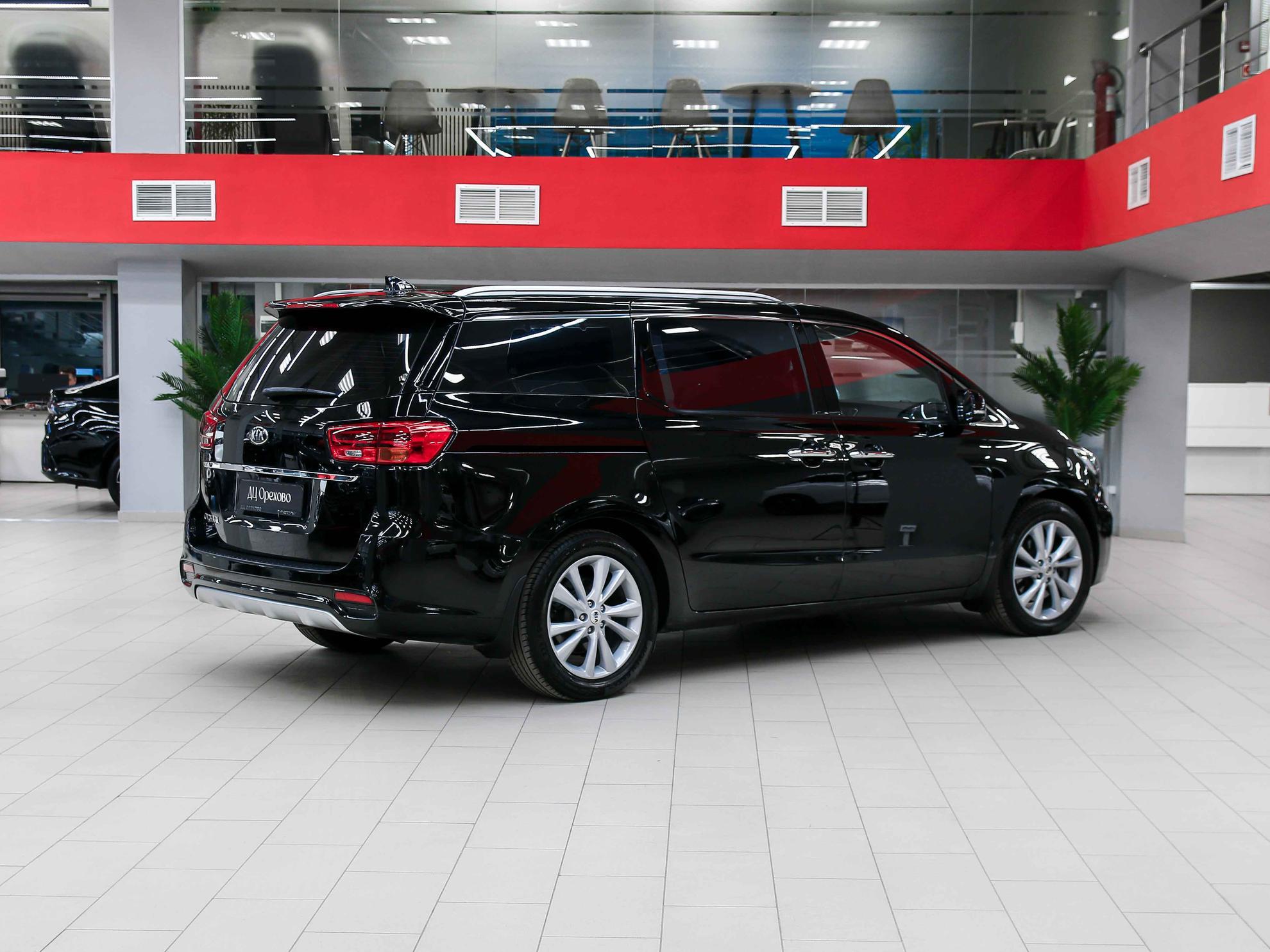 Kia Carnival 2019, черный, ДЦ Орехово
