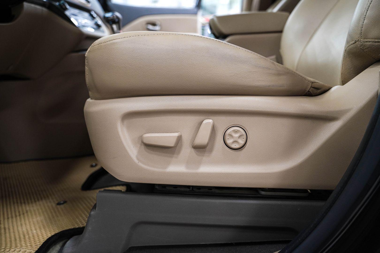 Kia Carnival 2017, черный, ДЦ Орехово